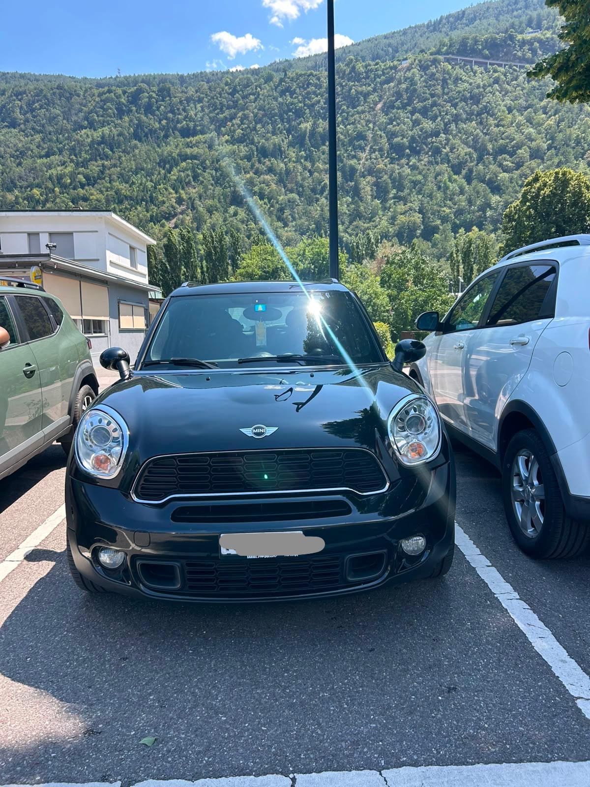 MINI 1.6i Cooper S ALL4-image-0