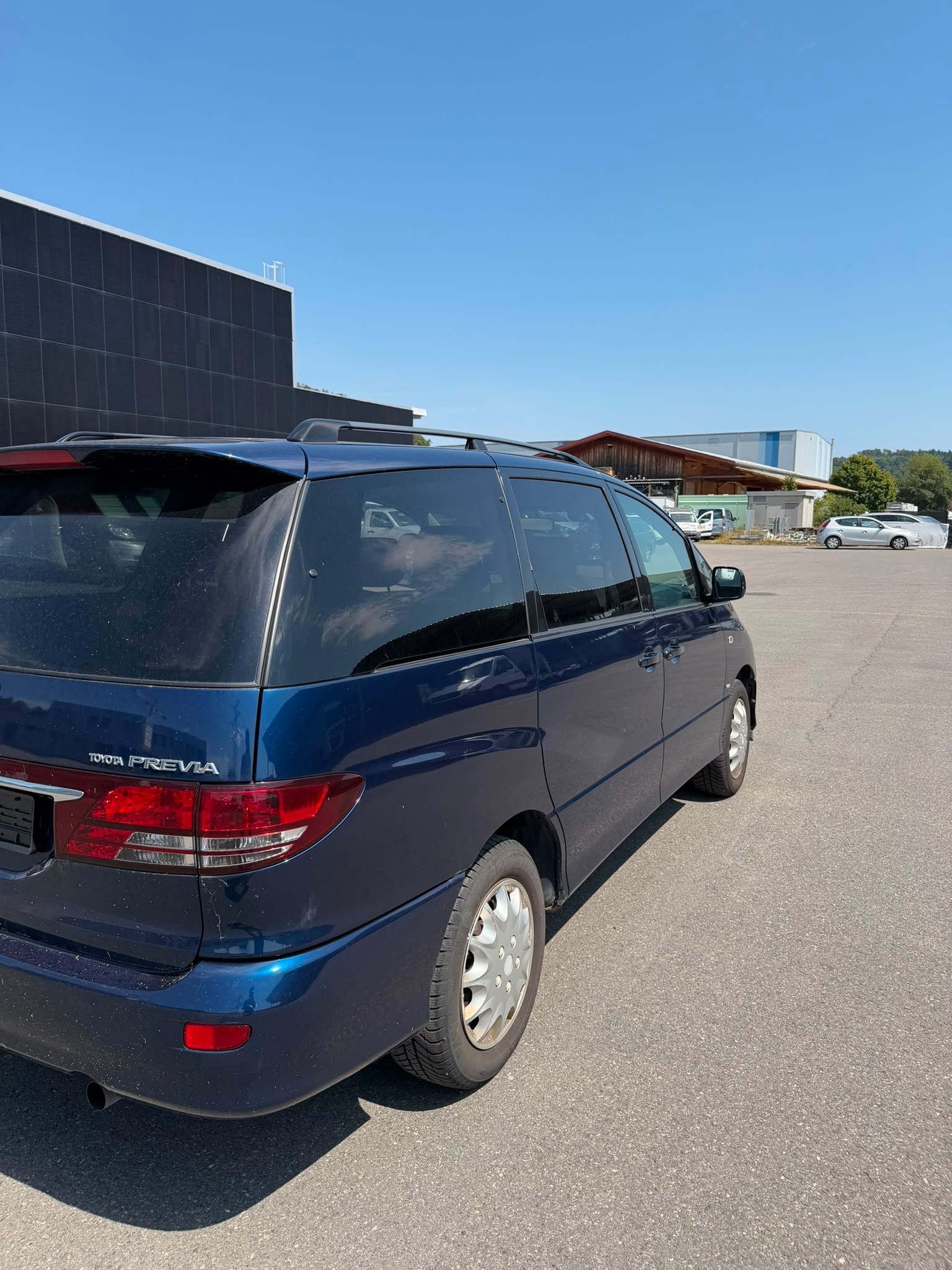 TOYOTA PREVIA-image-2