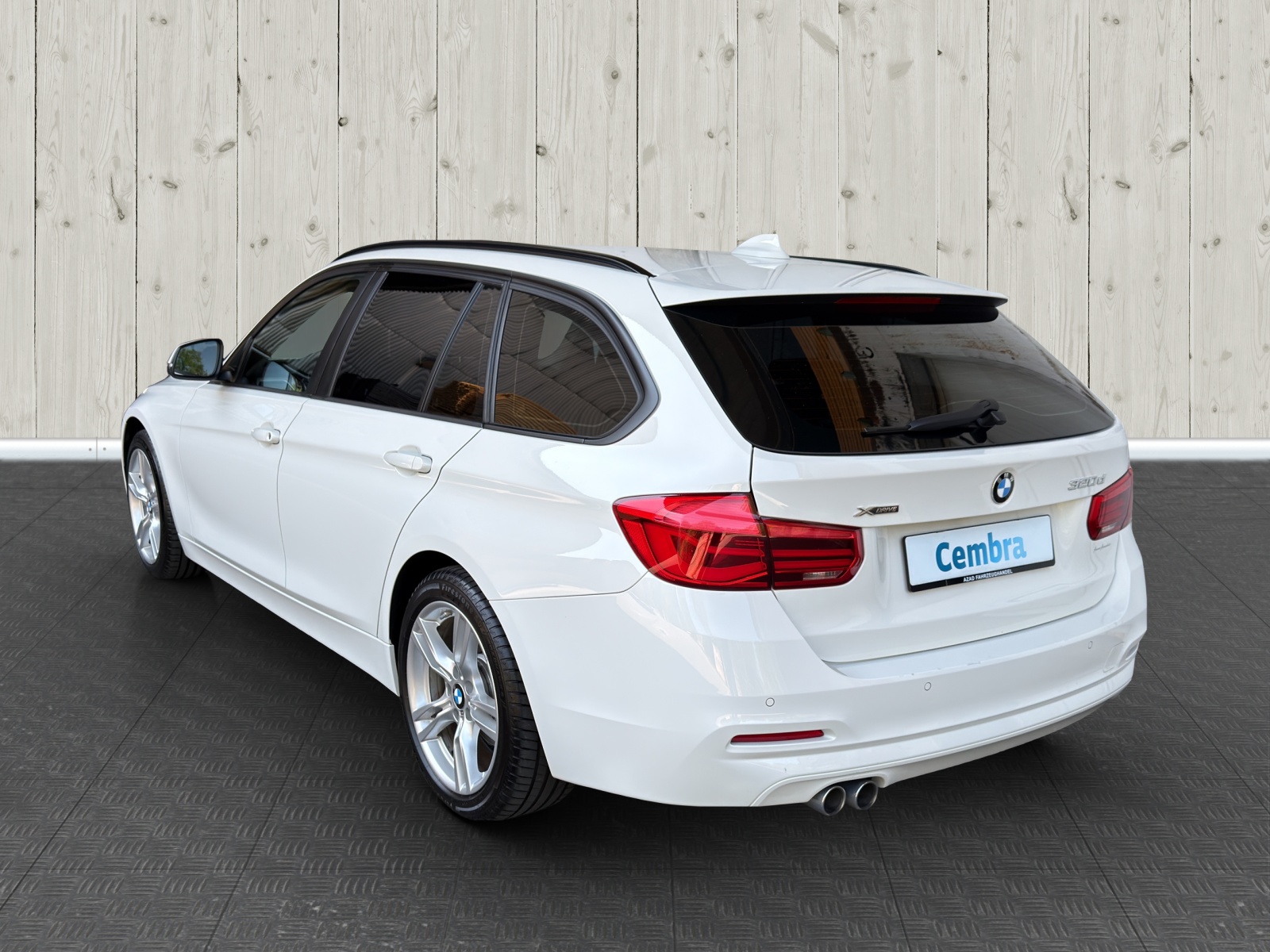 BMW 320d xDrive Touring Swiss Advantage Sport Stept-image-4