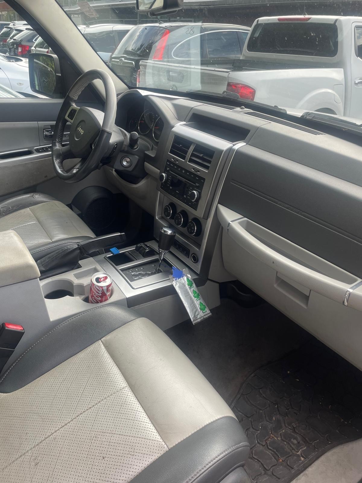 JEEP Cherokee 2.8 CRD Sport Automatic-image-3