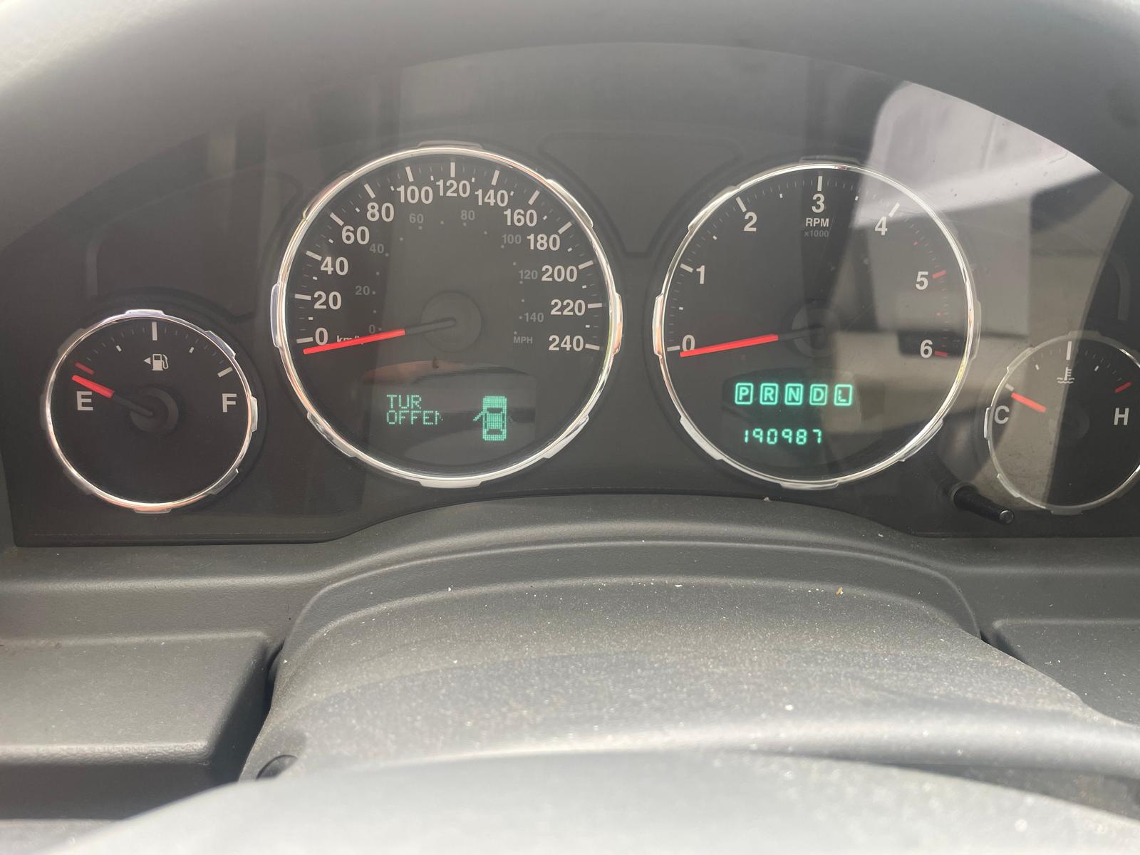 JEEP Cherokee 2.8 CRD Sport Automatic-image-14