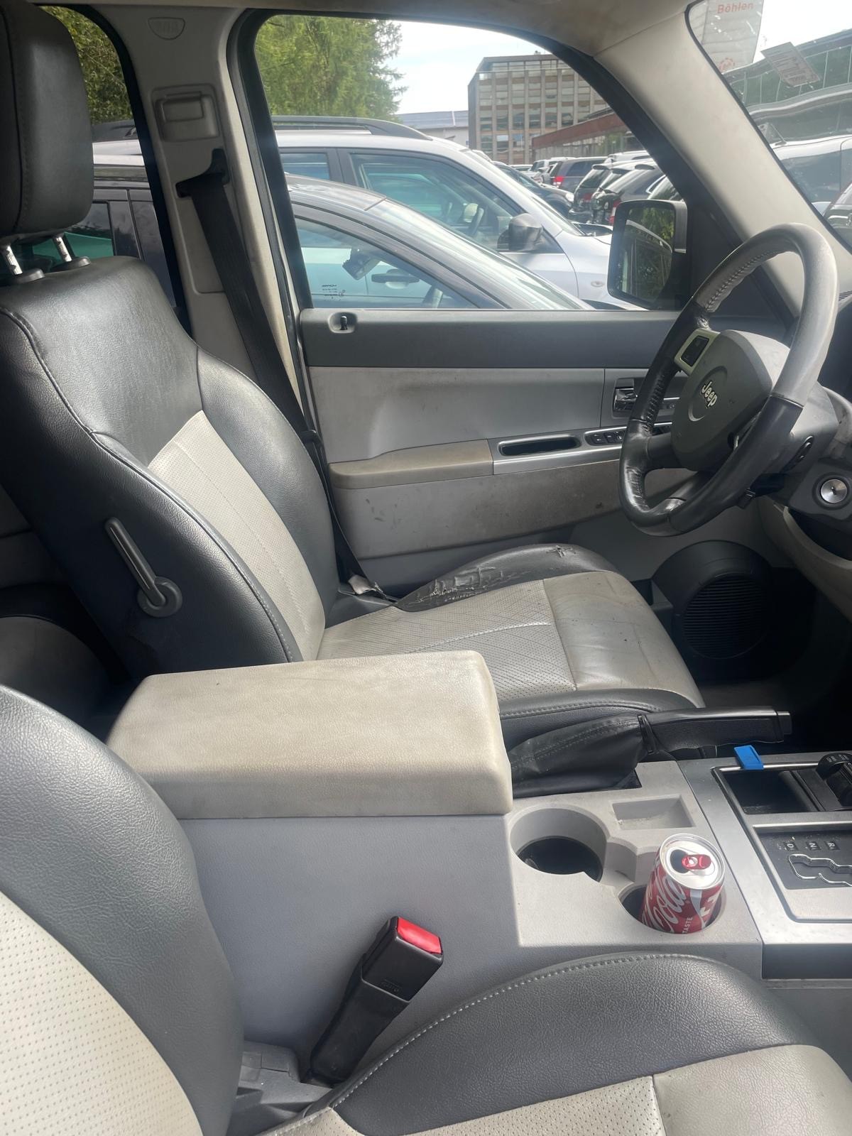 JEEP Cherokee 2.8 CRD Sport Automatic-image-8