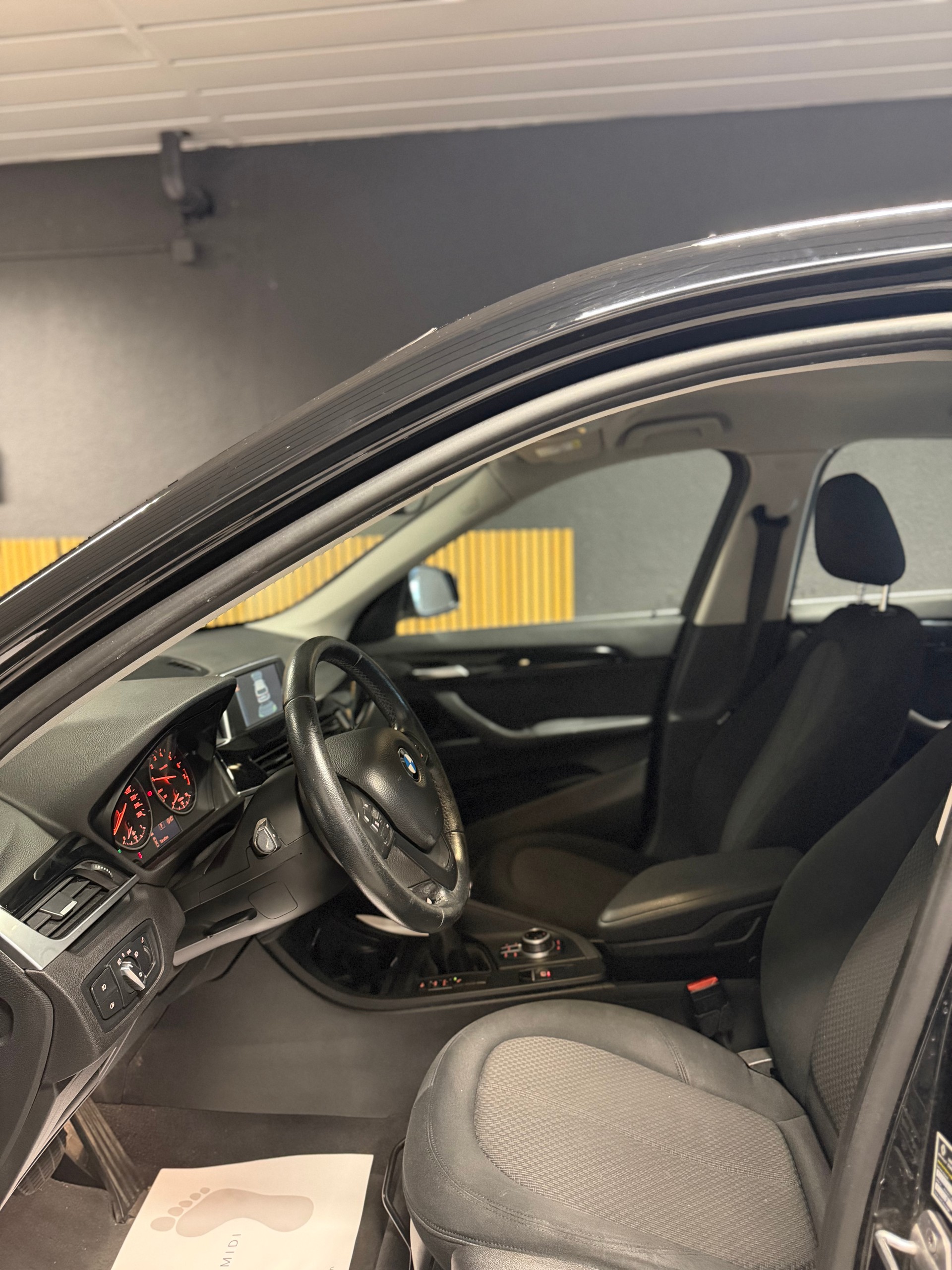 BMW X1 sDrive 18i xLine Steptronic-image-6