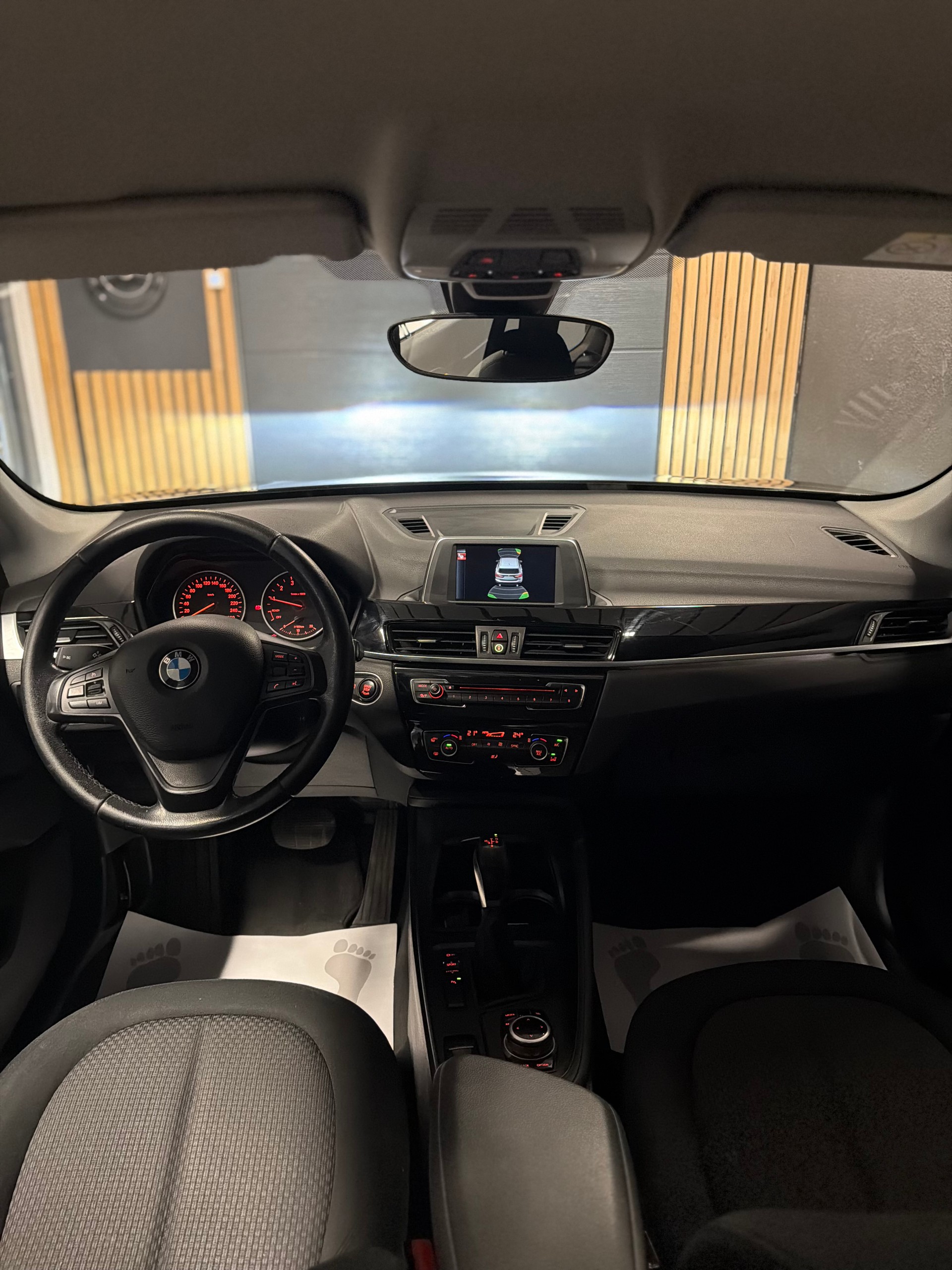 BMW X1 sDrive 18i xLine Steptronic-image-9