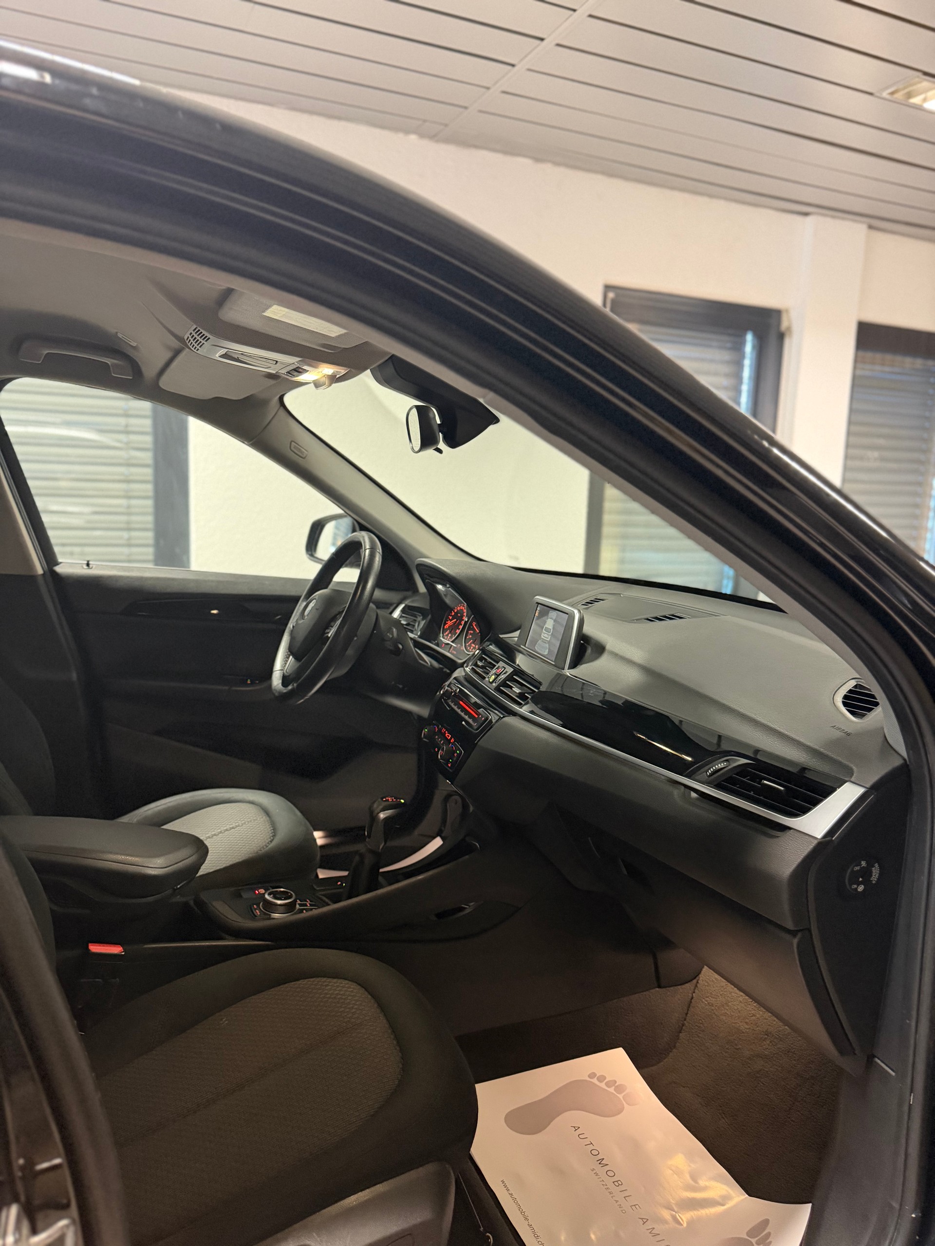 BMW X1 sDrive 18i xLine Steptronic-image-7