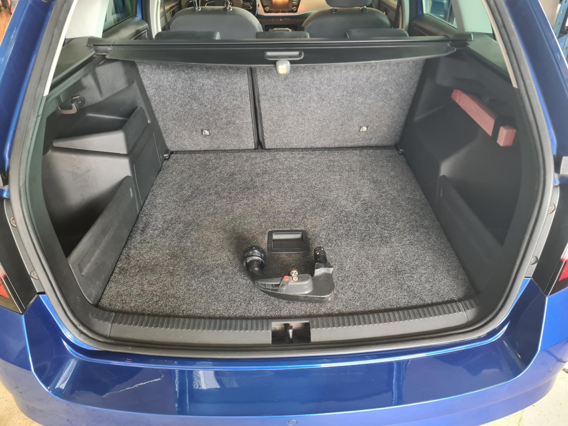 SKODA Fabia Combi 1.2 TSI Ambition-image-9