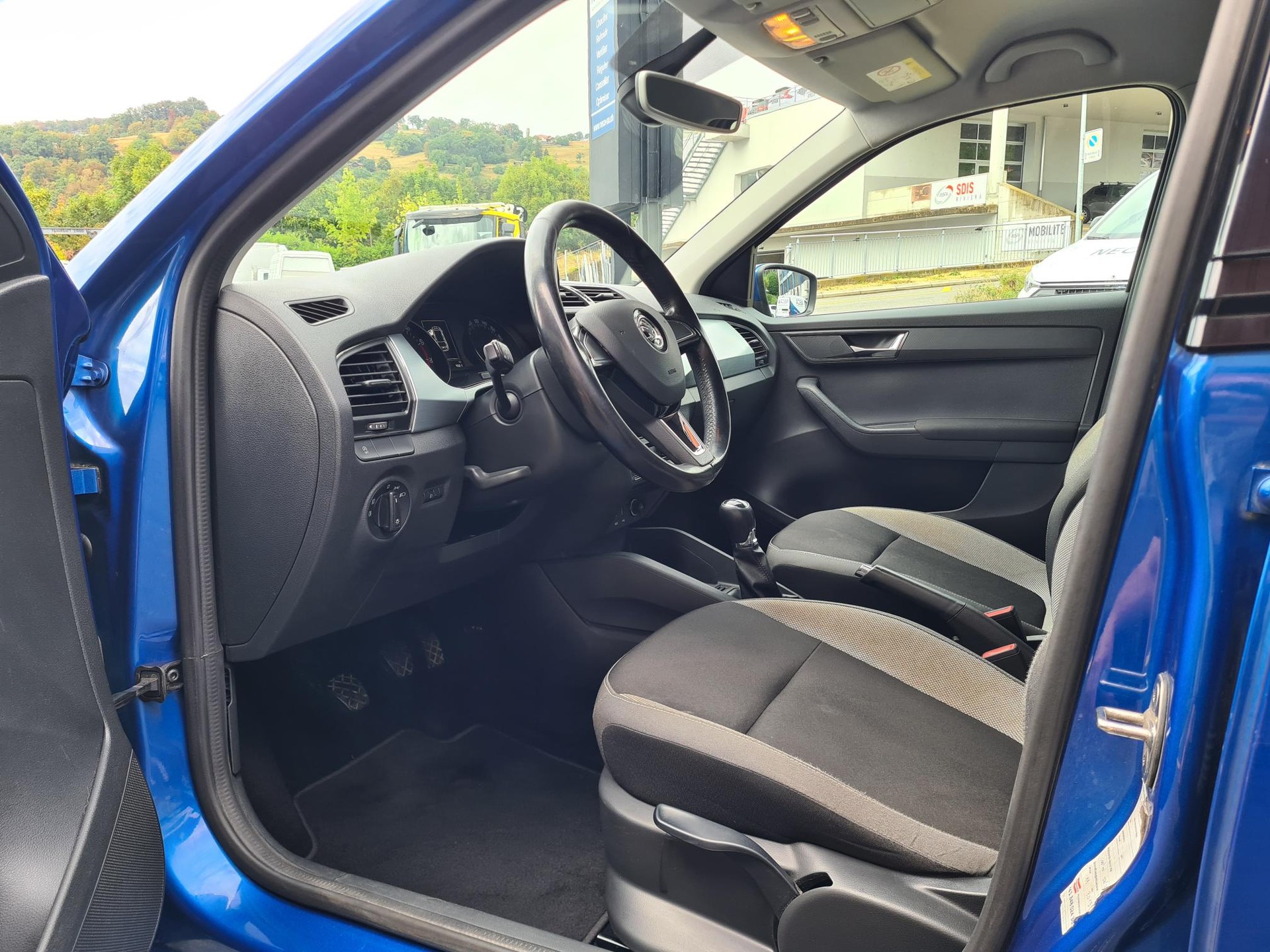SKODA Fabia Combi 1.2 TSI Ambition-image-6