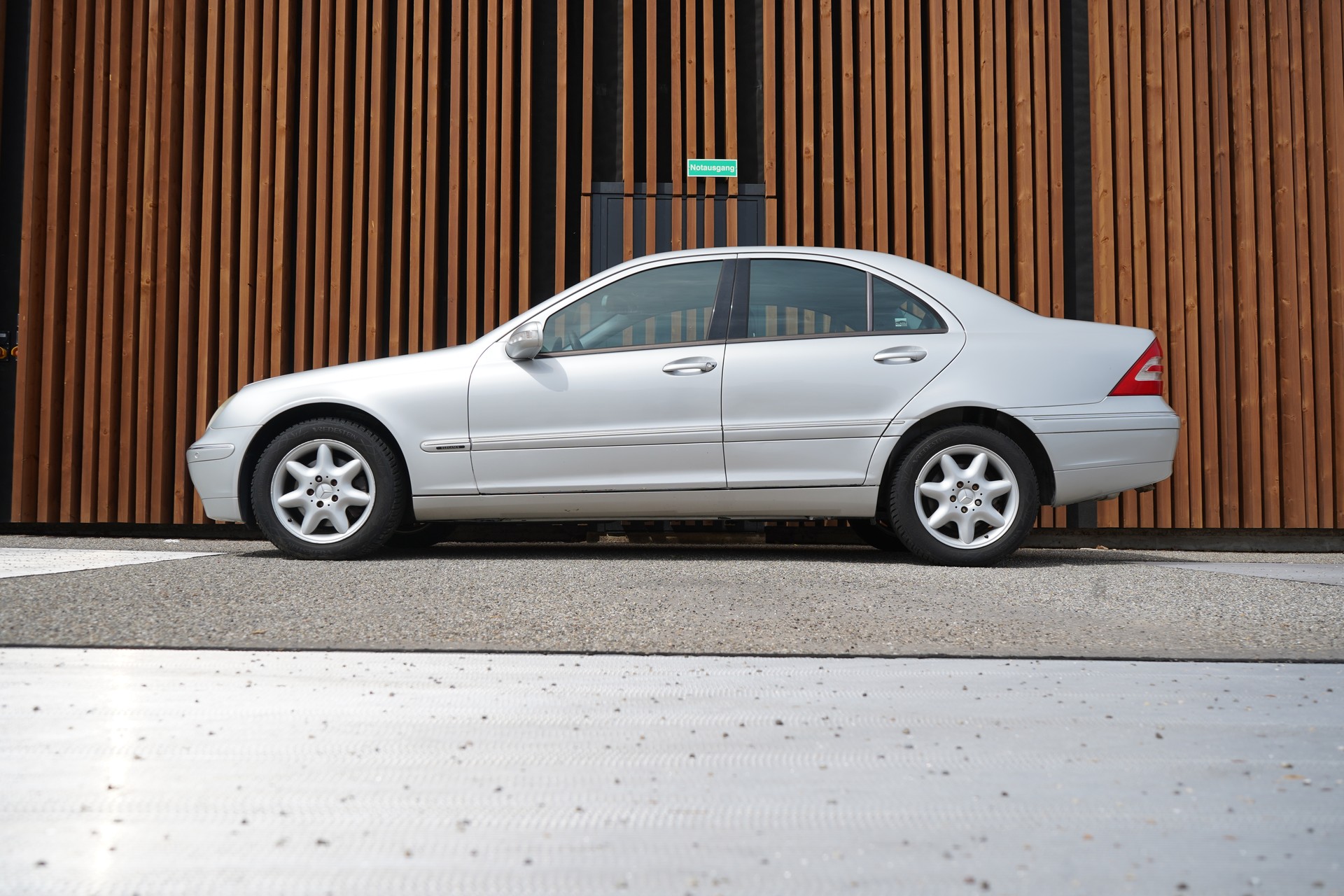 MERCEDES-BENZ C 240 ELÉGANCE AUTOMATIC l 170 PS-showroom-element-3
