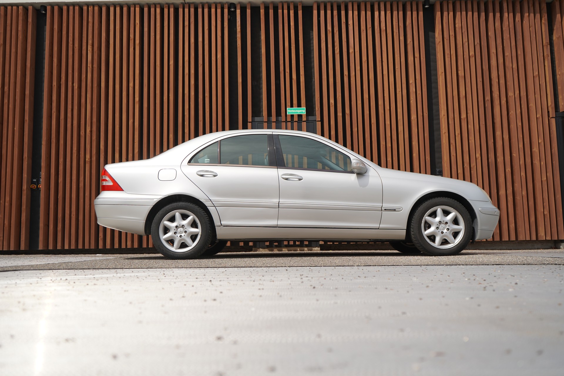 MERCEDES-BENZ C 240 ELÉGANCE AUTOMATIC l 170 PS-showroom-element-2