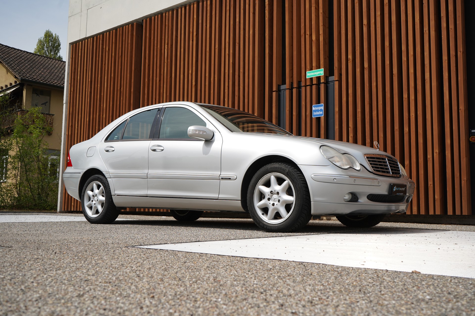 MERCEDES-BENZ C 240 ELÉGANCE AUTOMATIC l 170 PS-image-11