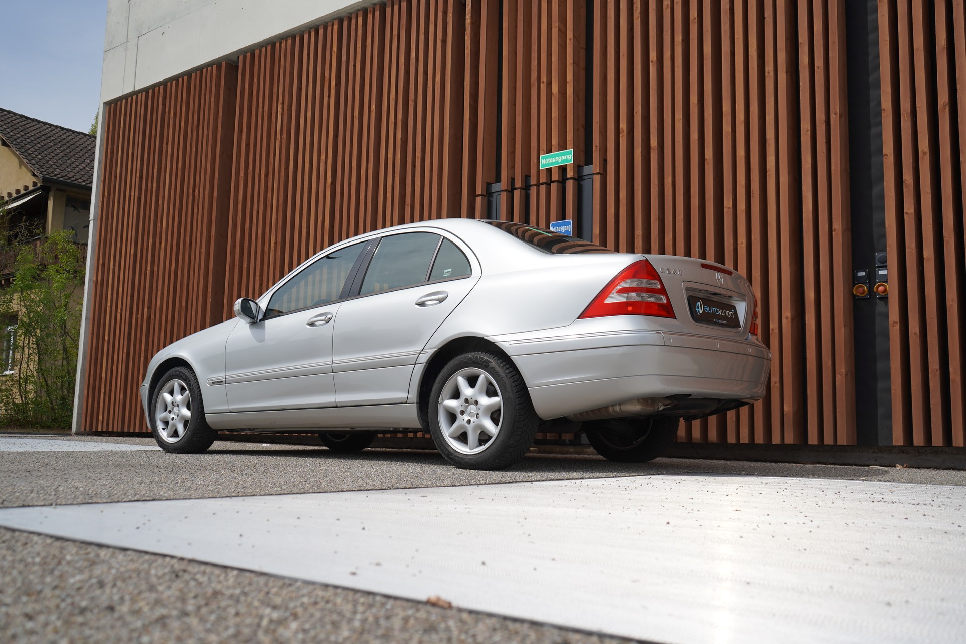 MERCEDES-BENZ C 240 ELÉGANCE AUTOMATIC l 170 PS-image-7