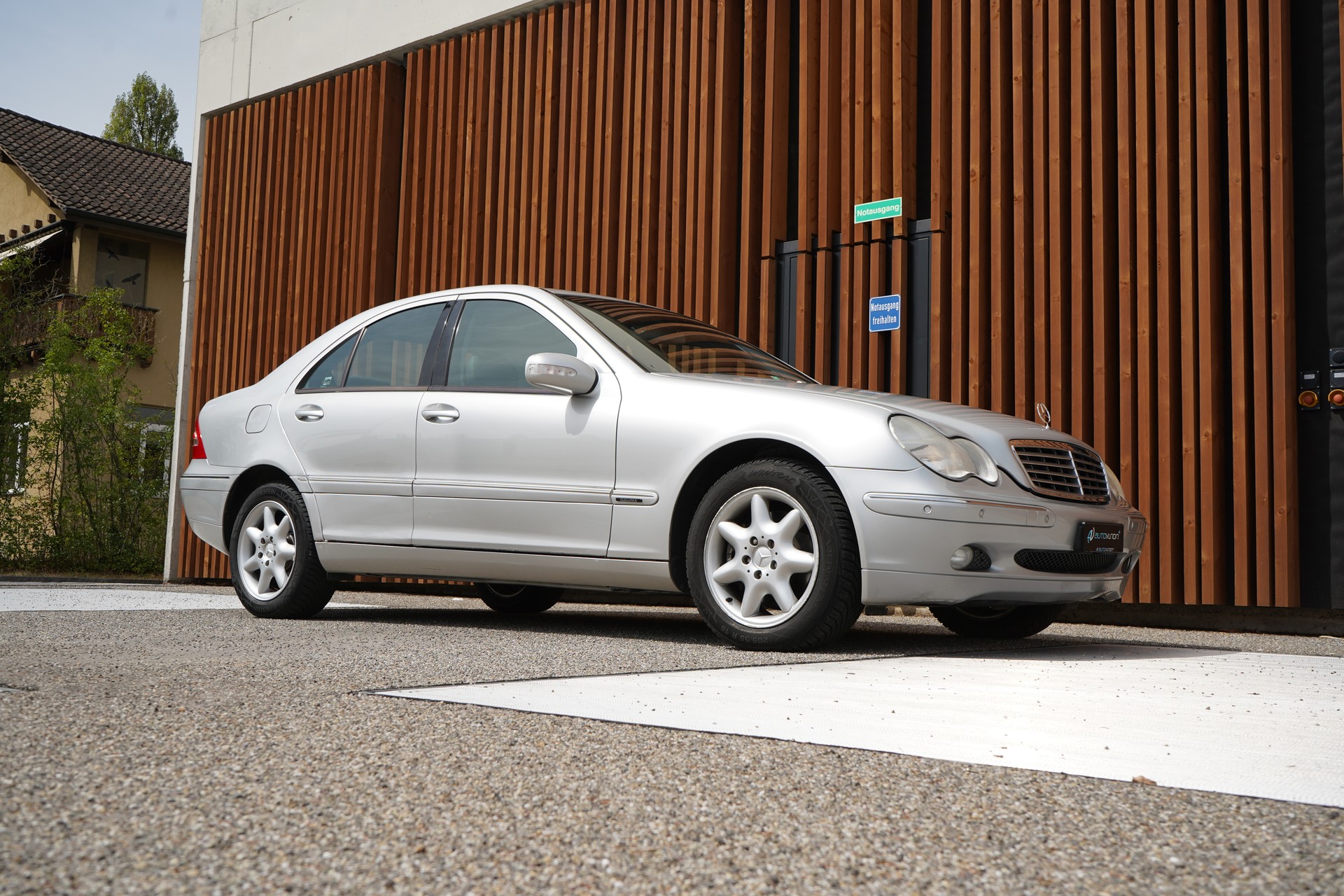 MERCEDES-BENZ C 240 ELÉGANCE AUTOMATIC l 170 PS-image-13