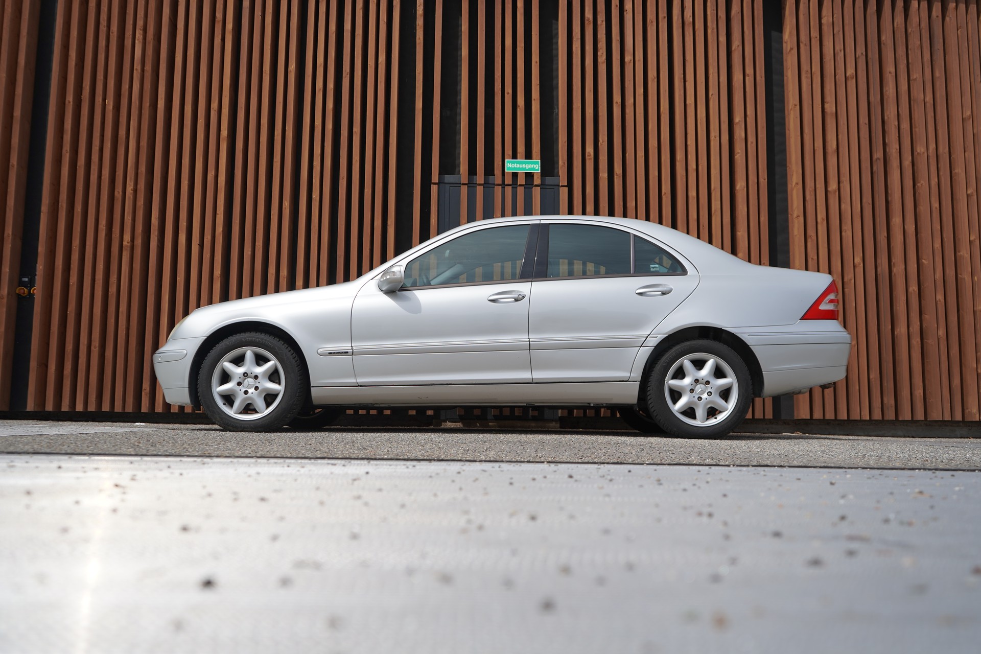MERCEDES-BENZ C 240 ELÉGANCE AUTOMATIC l 170 PS-showroom-element-1