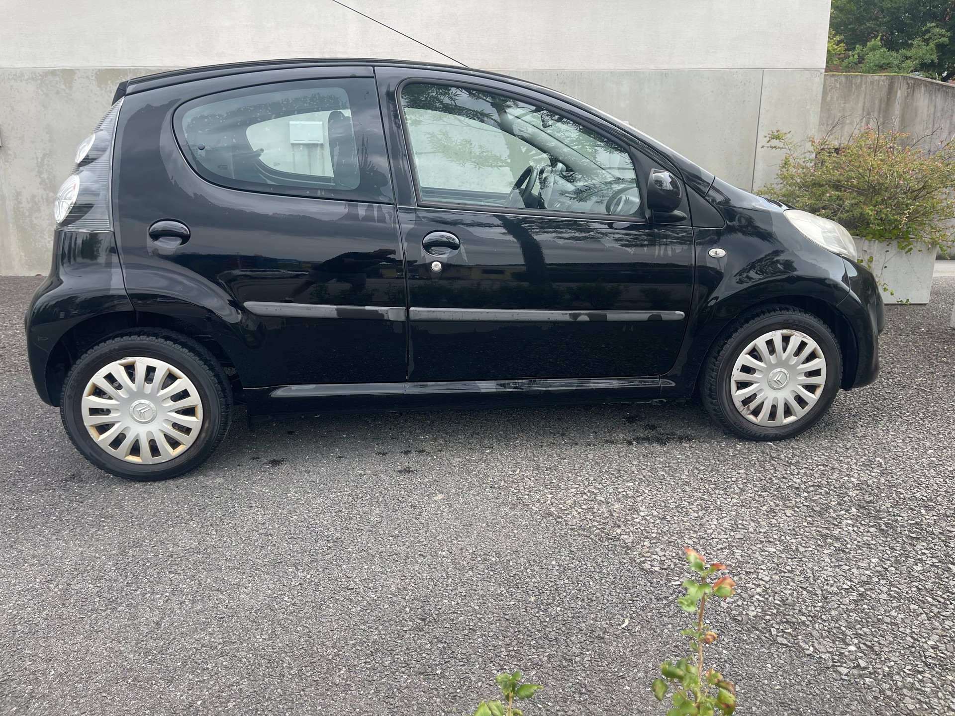 CITROEN C1 1.0i Chic (SX) SensoDrive-image-2