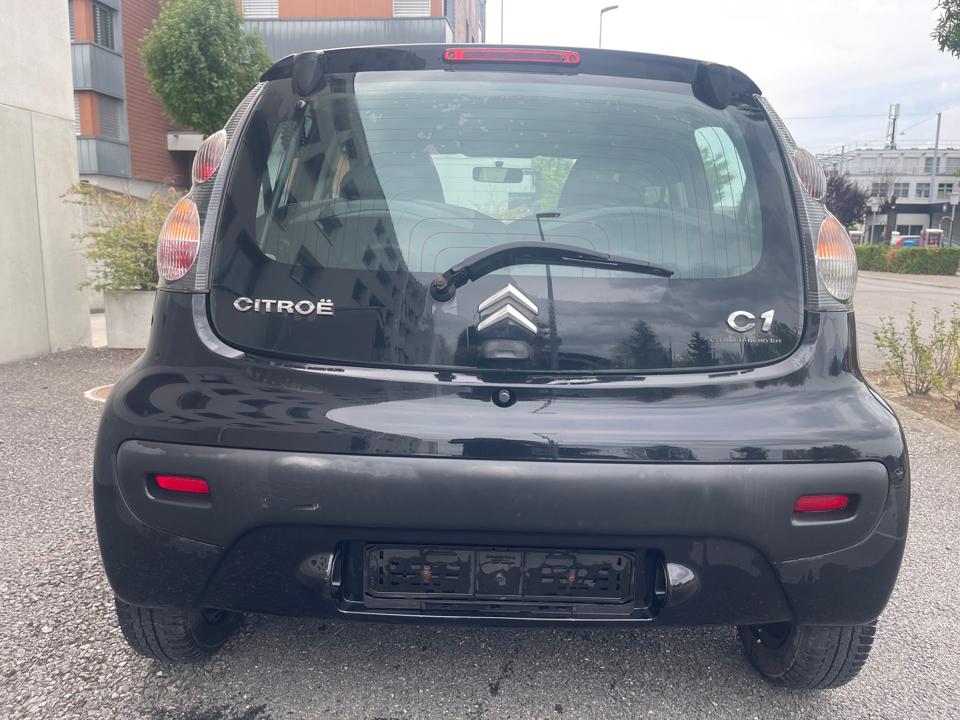 CITROEN C1 1.0i Chic (SX) SensoDrive-image-5