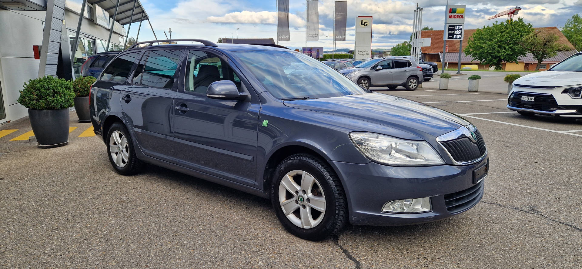 SKODA Octavia Combi 1.6 TDI GreenLine-image-15