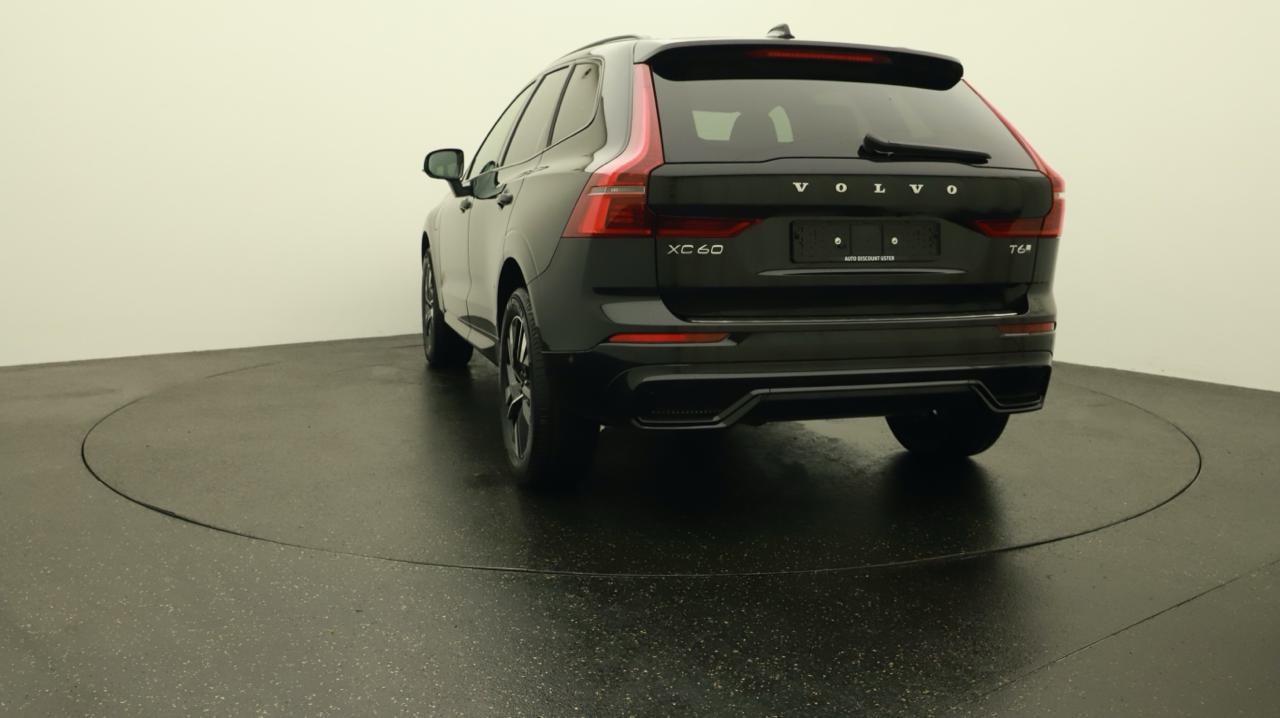 VOLVO XC60 T6 eAWD PluginHybrid Plus Dark Geartronic-image-3