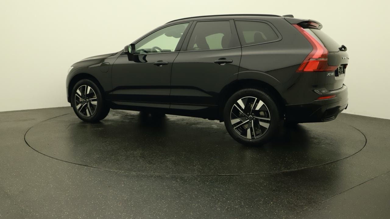 VOLVO XC60 T6 eAWD PluginHybrid Plus Dark Geartronic-image-2