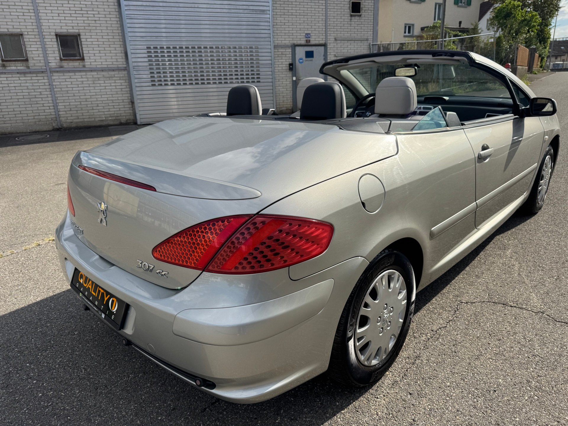 PEUGEOT 307 CC 2.0 16V Platinum Edition-image-3