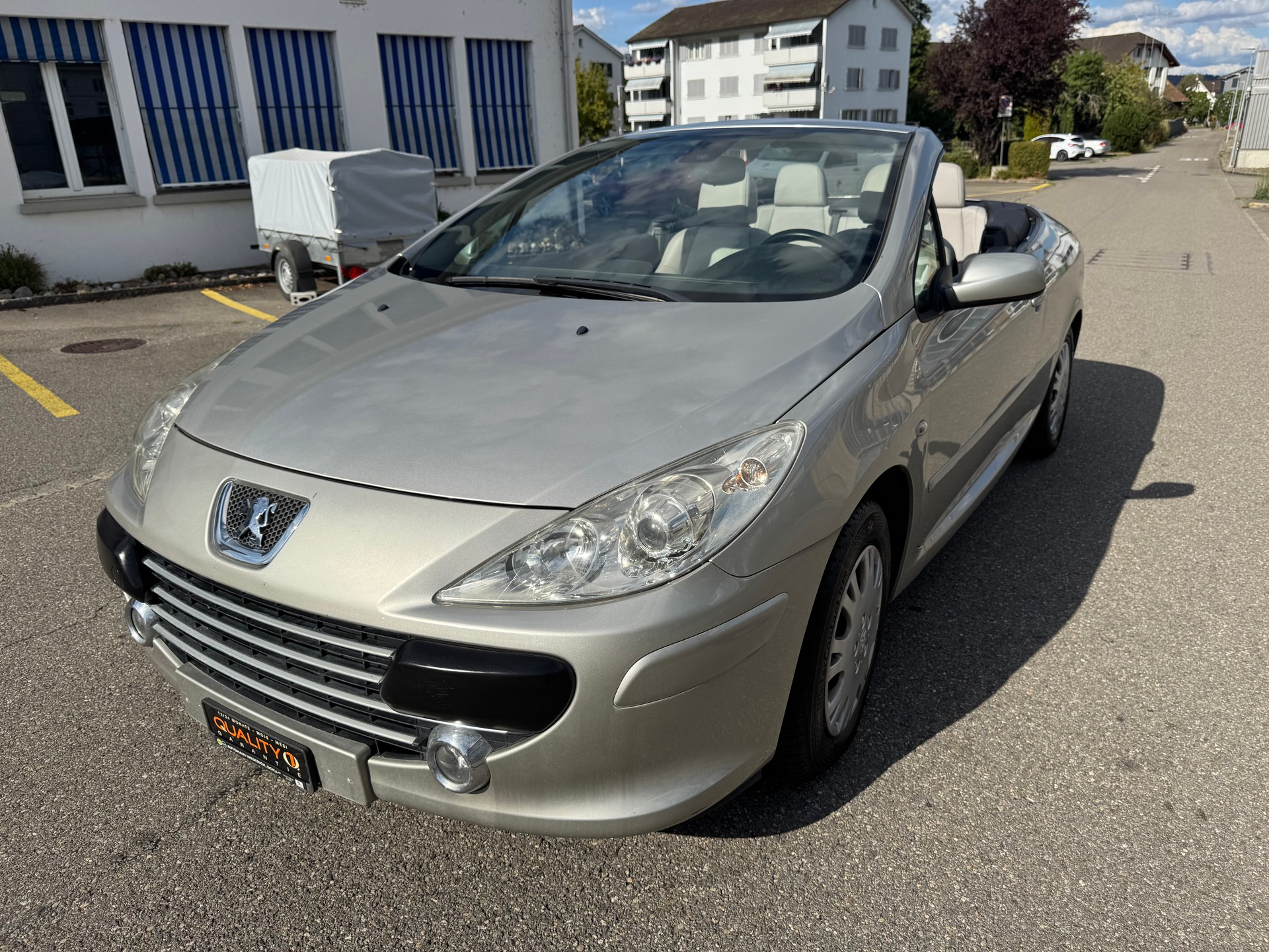 PEUGEOT 307 CC 2.0 16V Platinum Edition-image-0