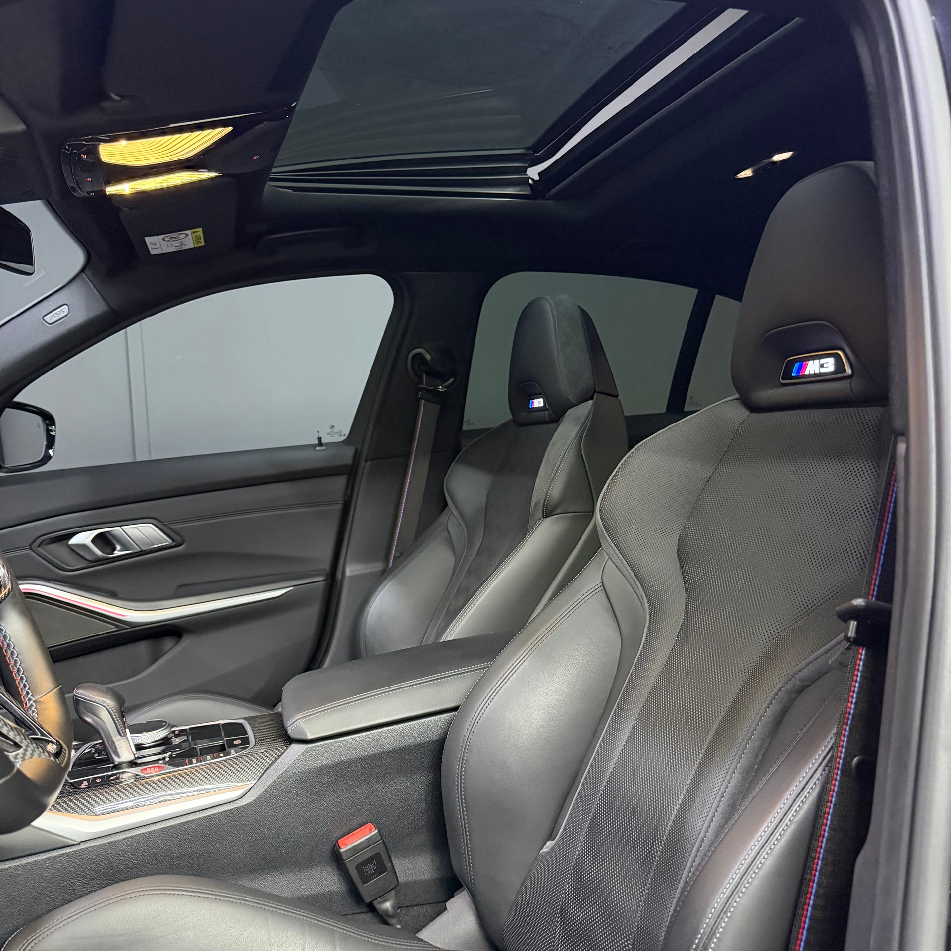 BMW M3 Competition M xDrive-image-9