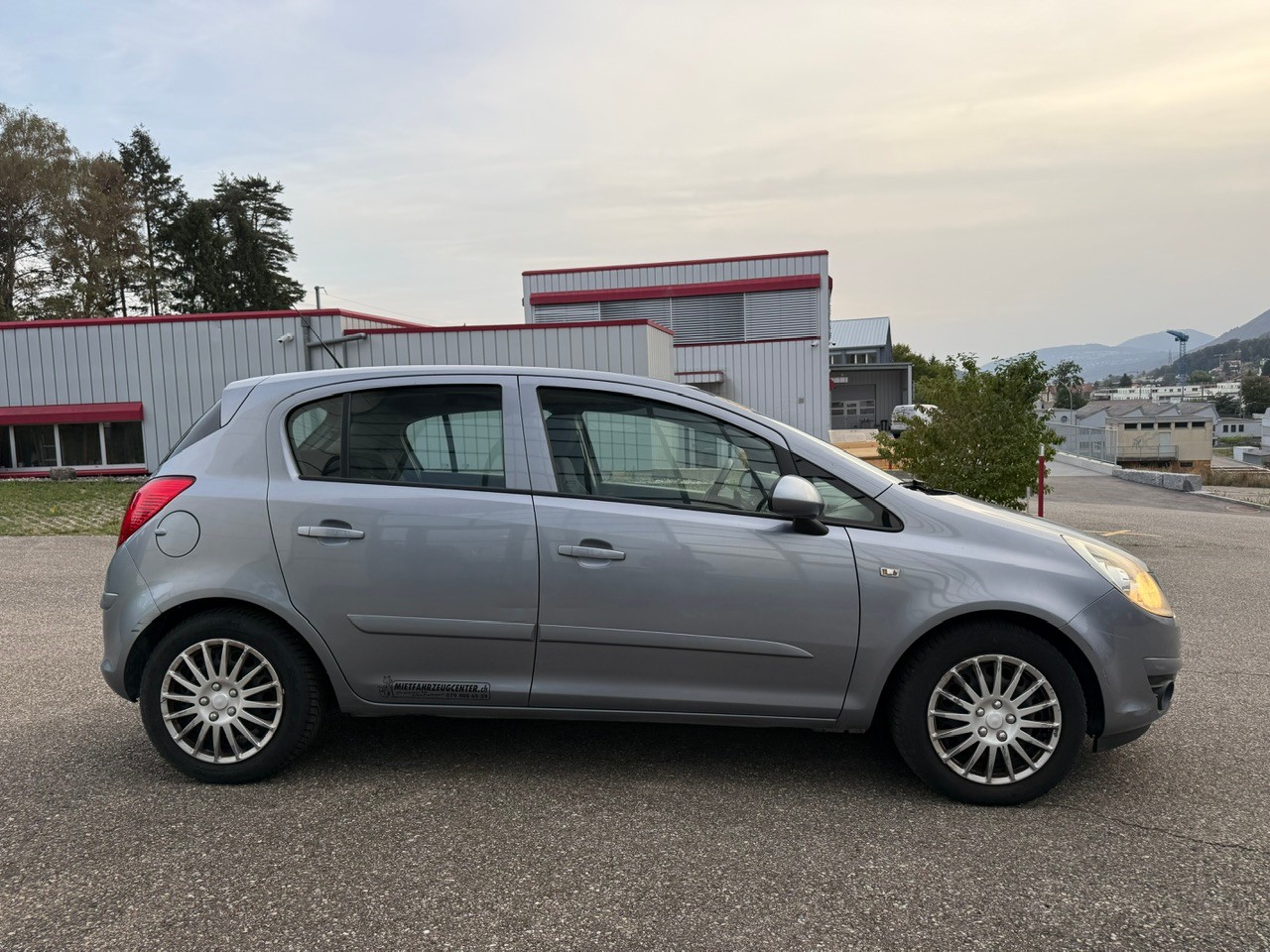OPEL Corsa 1.4 TP Enjoy-image-7