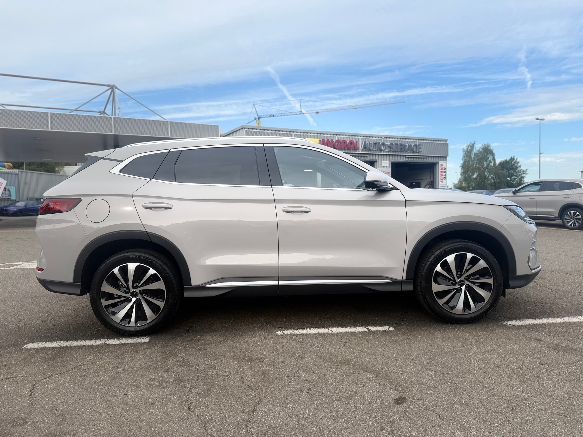 BYD Seal U DM-i Design AWD ° Vollausstattung ° Sofort Verfügbar Boundless Cloud °-image-10