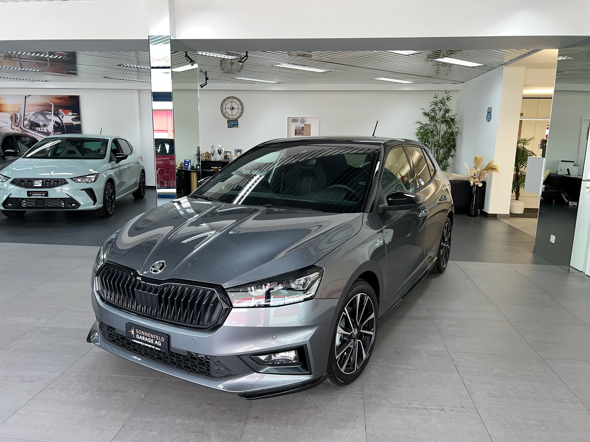 SKODA Fabia 1.5 TSI Monte Carlo DSG / 4 Jahre Garantie-showroom-element-1