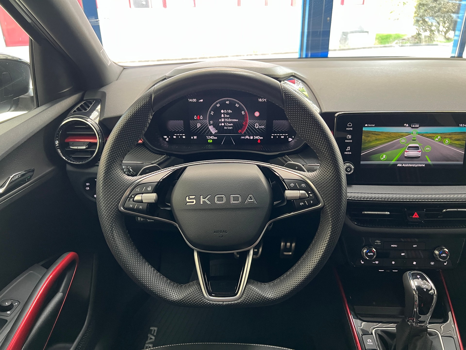 SKODA Fabia 1.5 TSI Monte Carlo DSG / 4 Jahre Garantie-image-12
