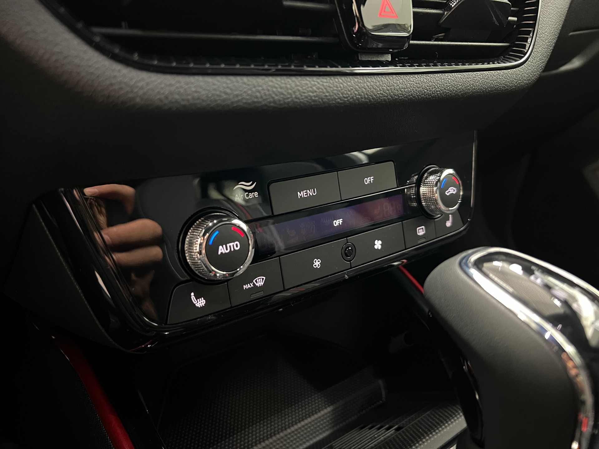 SKODA Fabia 1.5 TSI Monte Carlo DSG / 4 Jahre Garantie-image-18