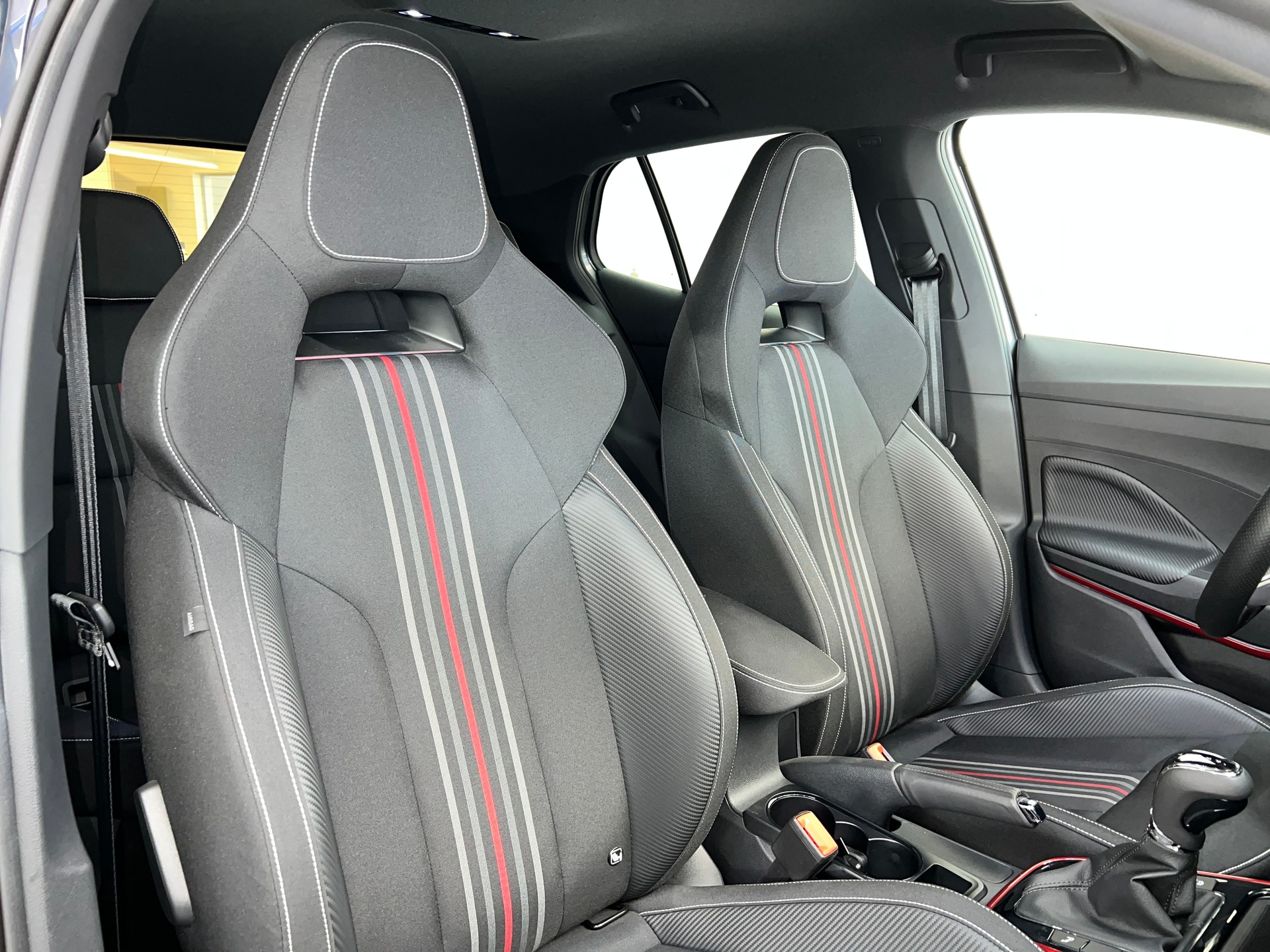 SKODA Fabia 1.5 TSI Monte Carlo DSG / 4 Jahre Garantie-image-7