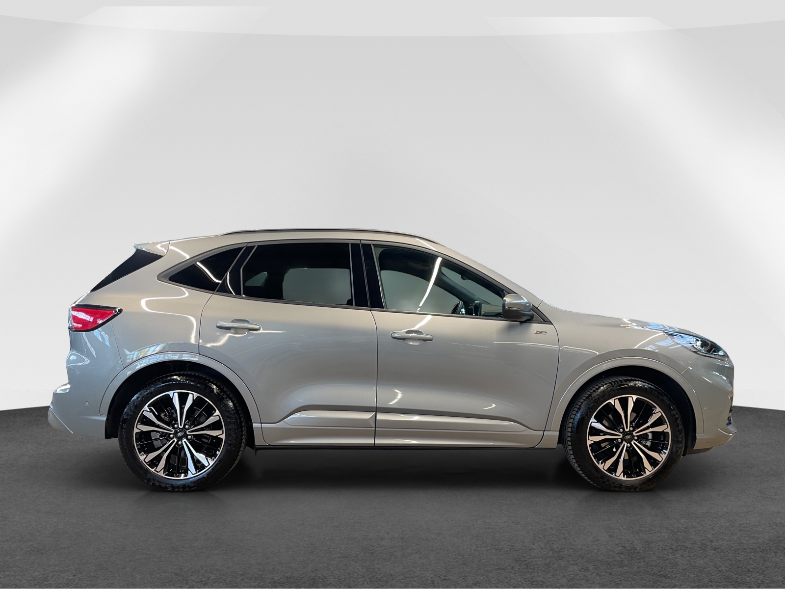 FORD Kuga 2.5 Hybrid ST-Line X 4x4-image-6