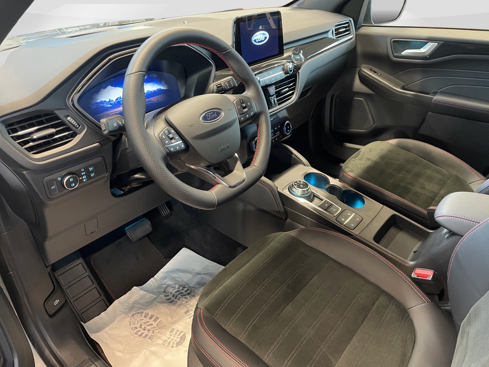 FORD Kuga 2.5 Hybrid ST-Line X 4x4-image-8