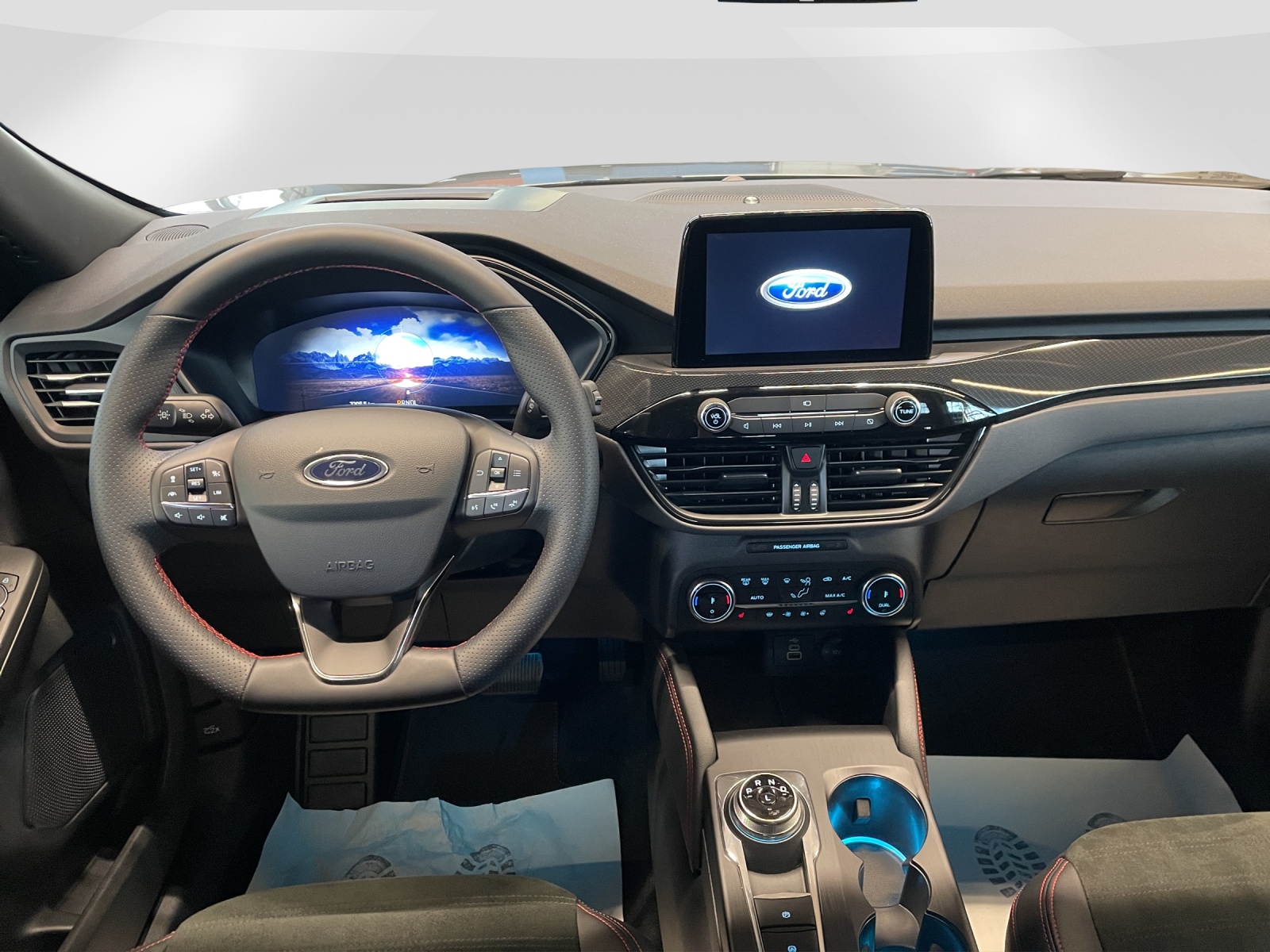 FORD Kuga 2.5 Hybrid ST-Line X 4x4-image-9