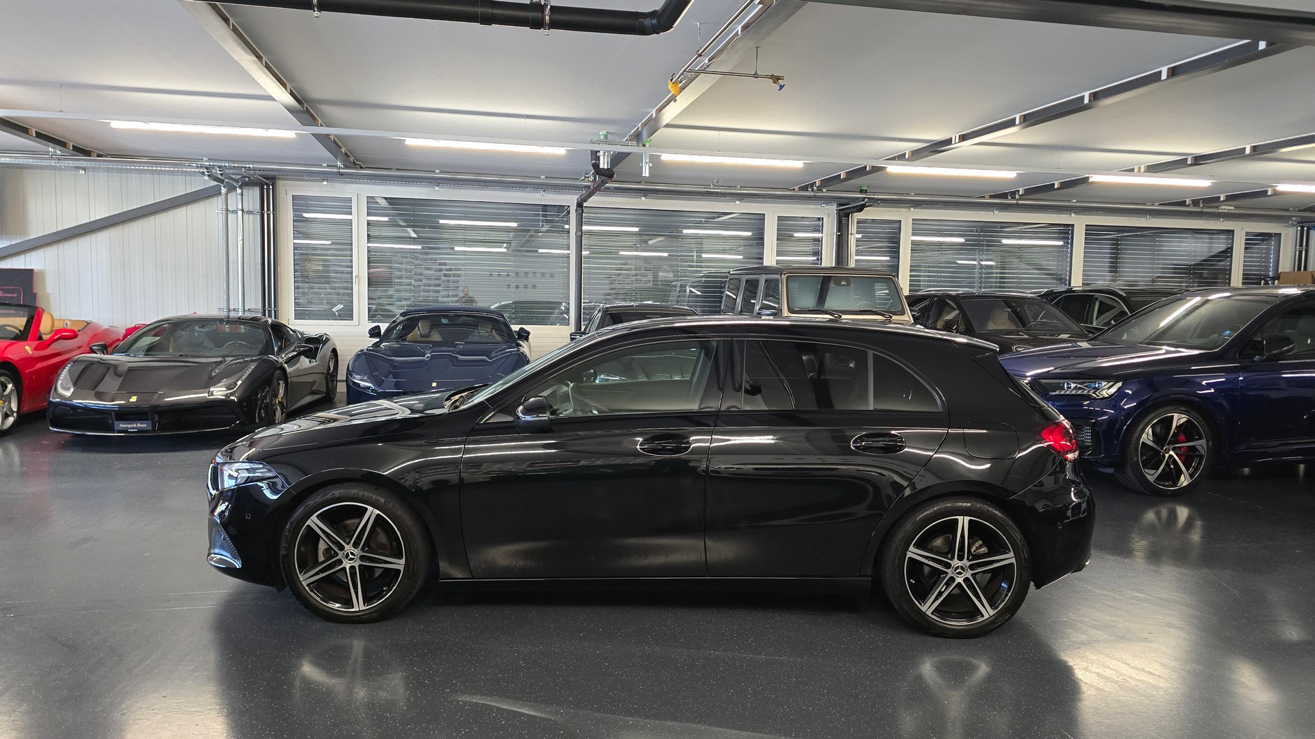 MERCEDES-BENZ A 180-image-9
