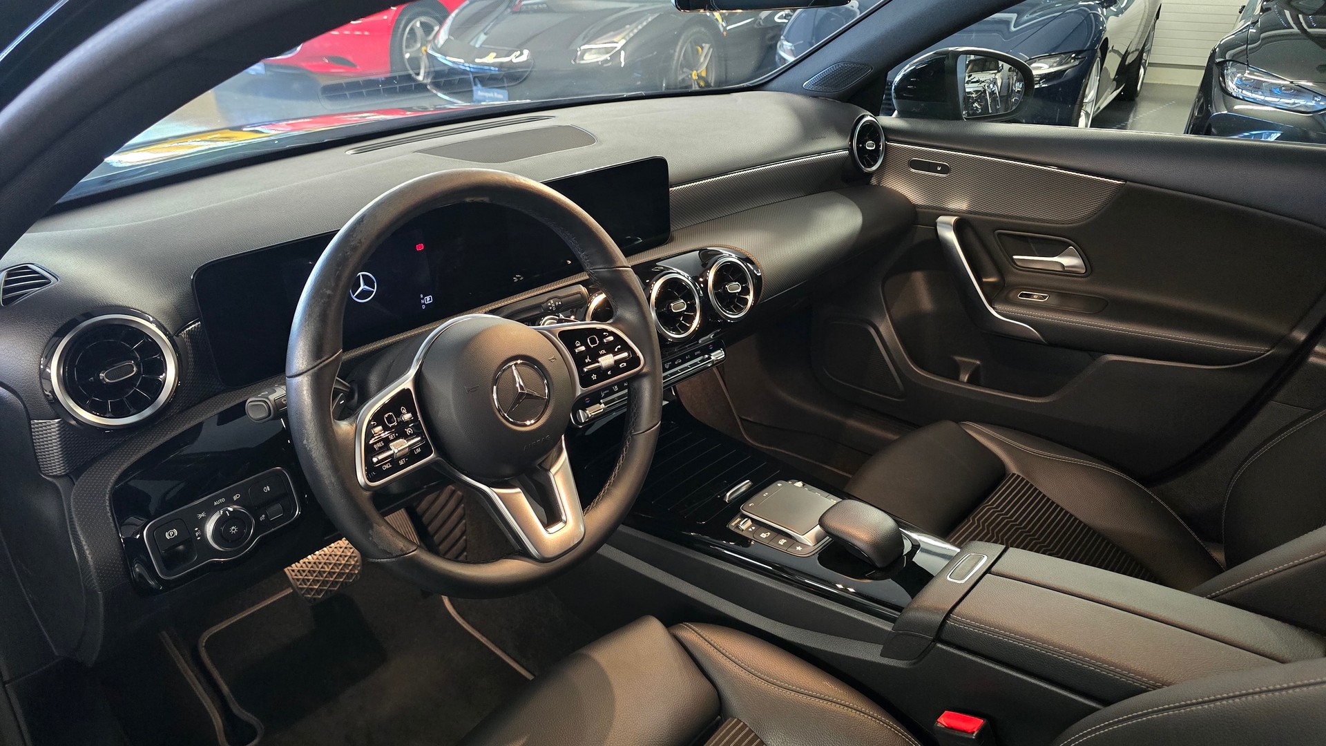 MERCEDES-BENZ A 180-image-12