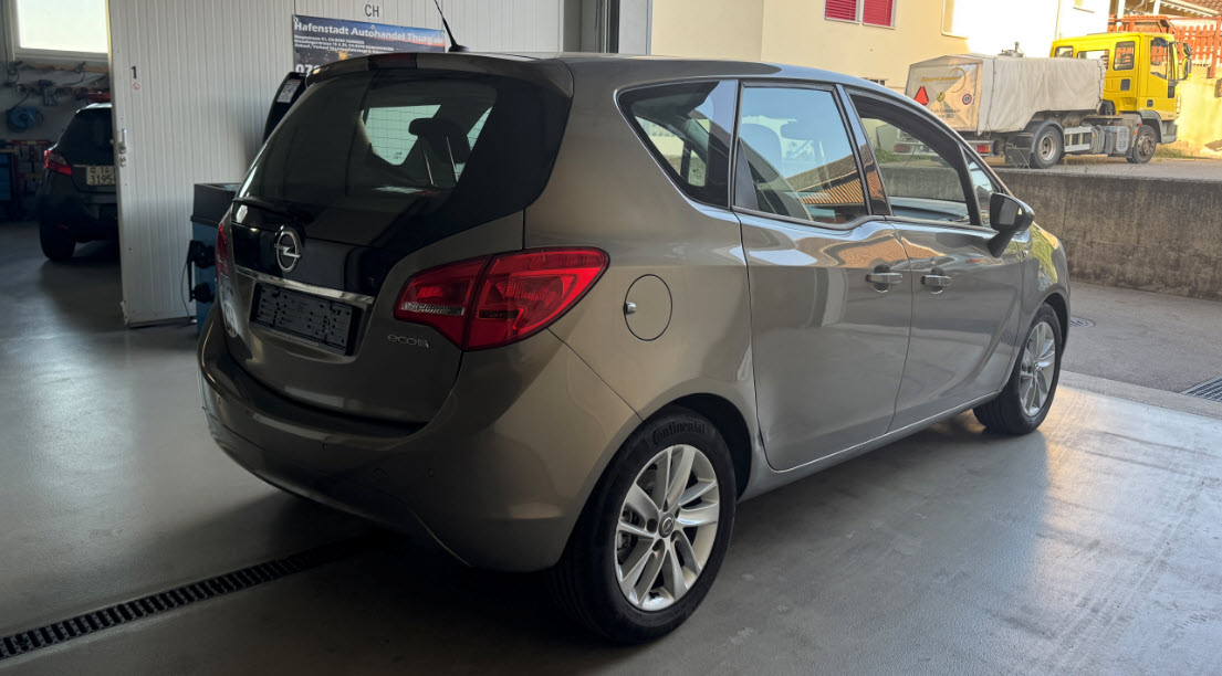 OPEL Meriva 1.4 Turbo Cosmo-image-3