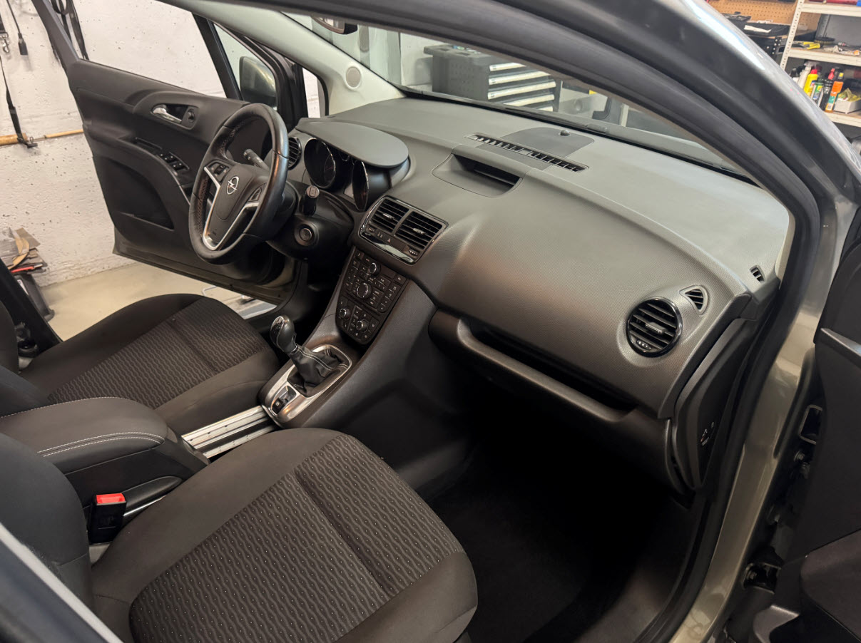 OPEL Meriva 1.4 Turbo Cosmo-image-4