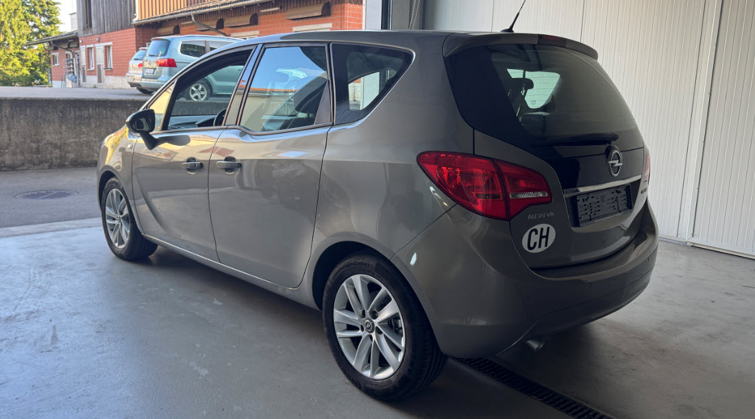 OPEL Meriva 1.4 Turbo Cosmo-image-2