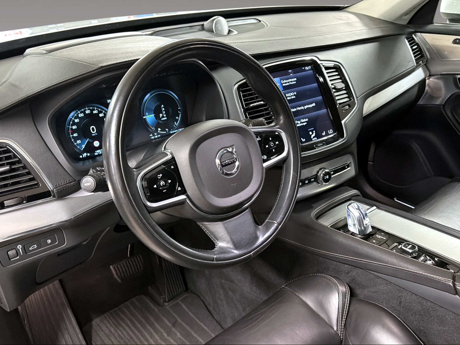 VOLVO XC90 2.0 T8 TE Momentum 7P. AWD-image-10