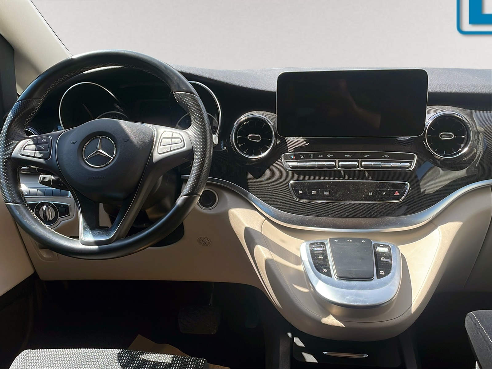 MERCEDES-BENZ Marco Polo 300 d 4M Automat-image-6