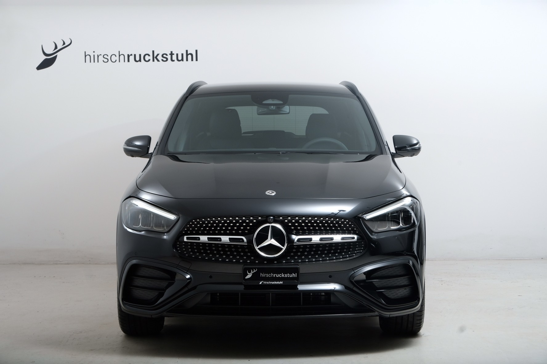 MERCEDES-BENZ GLA 200 Night Star AMG Line H247-image-1