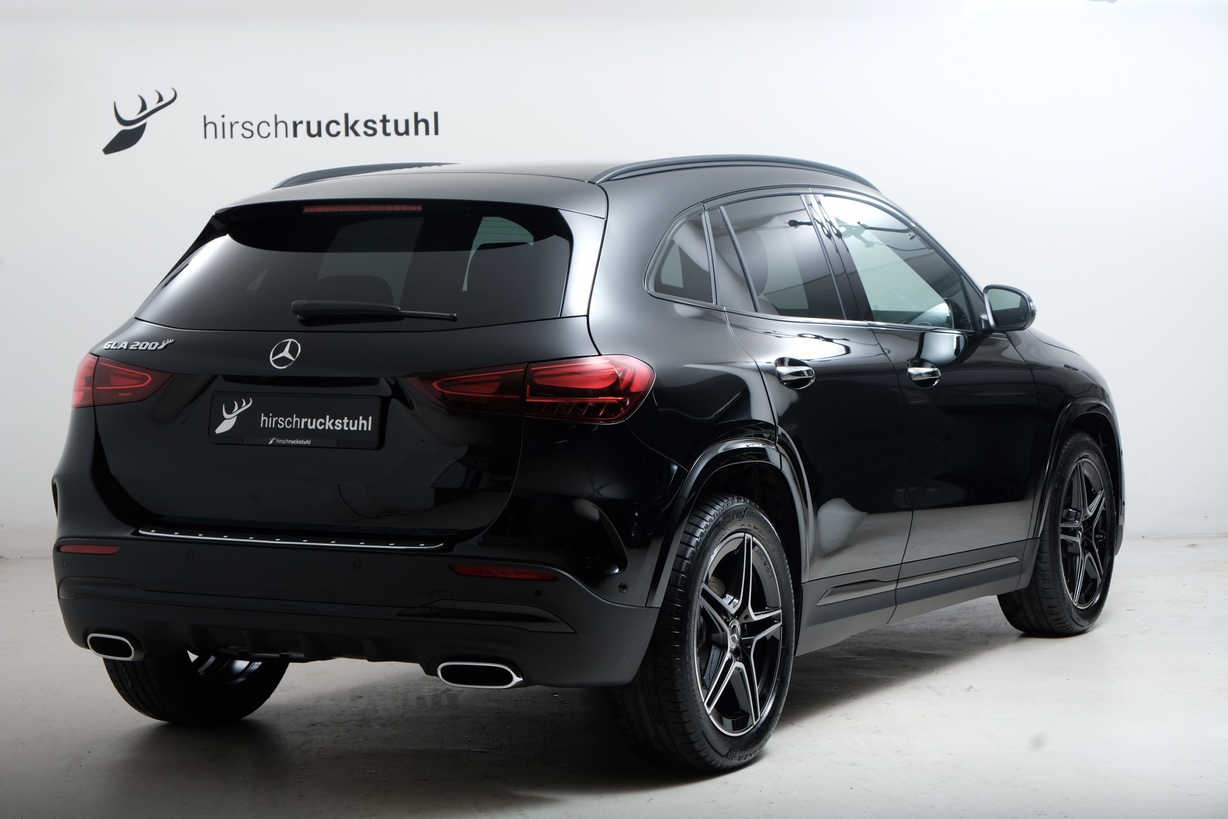 MERCEDES-BENZ GLA 200 Night Star AMG Line H247-image-3