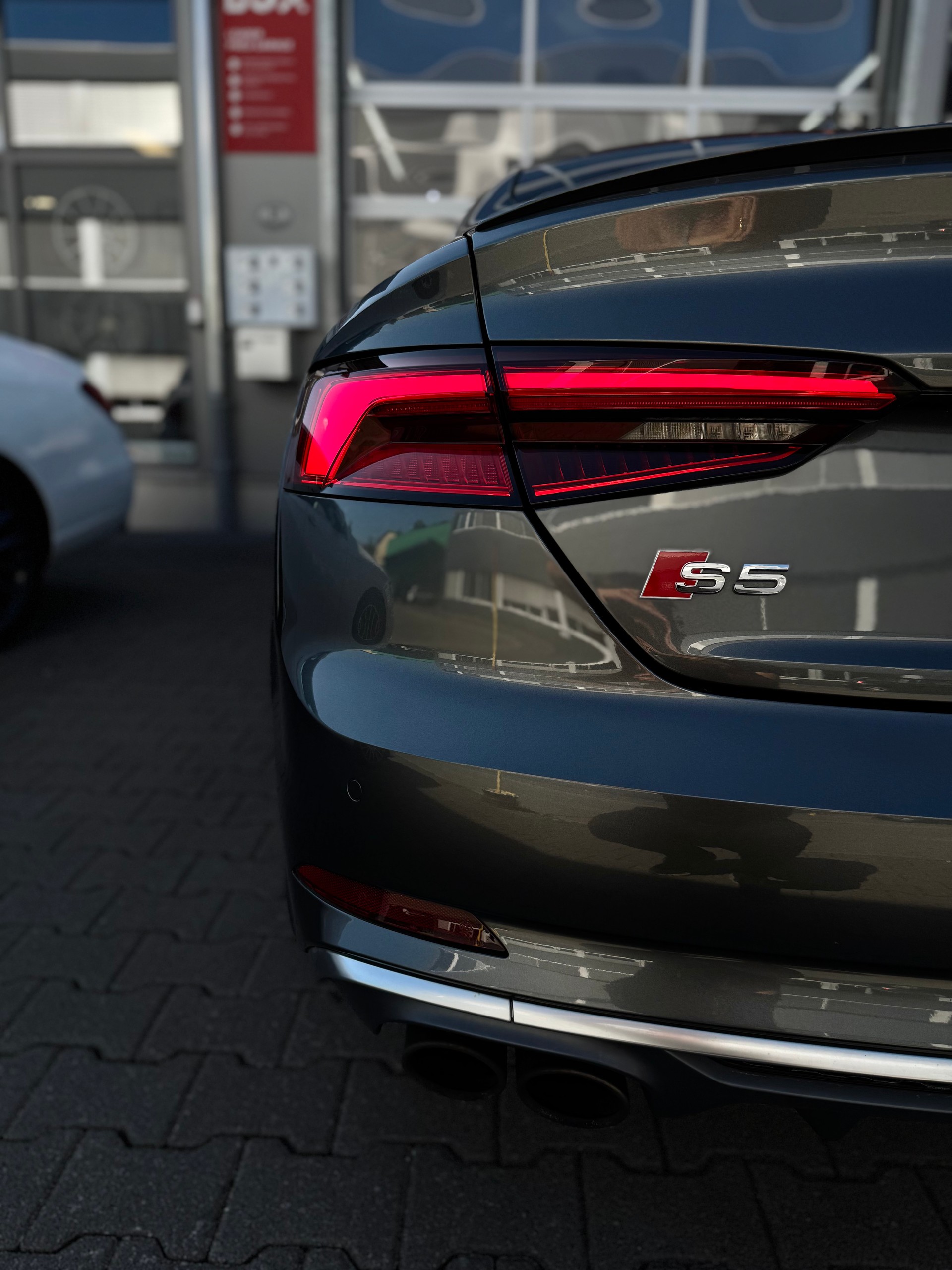 AUDI S5 Sportback 3.0 TFSI quattro tiptronic / ab MFK bei Verkauf-image-7