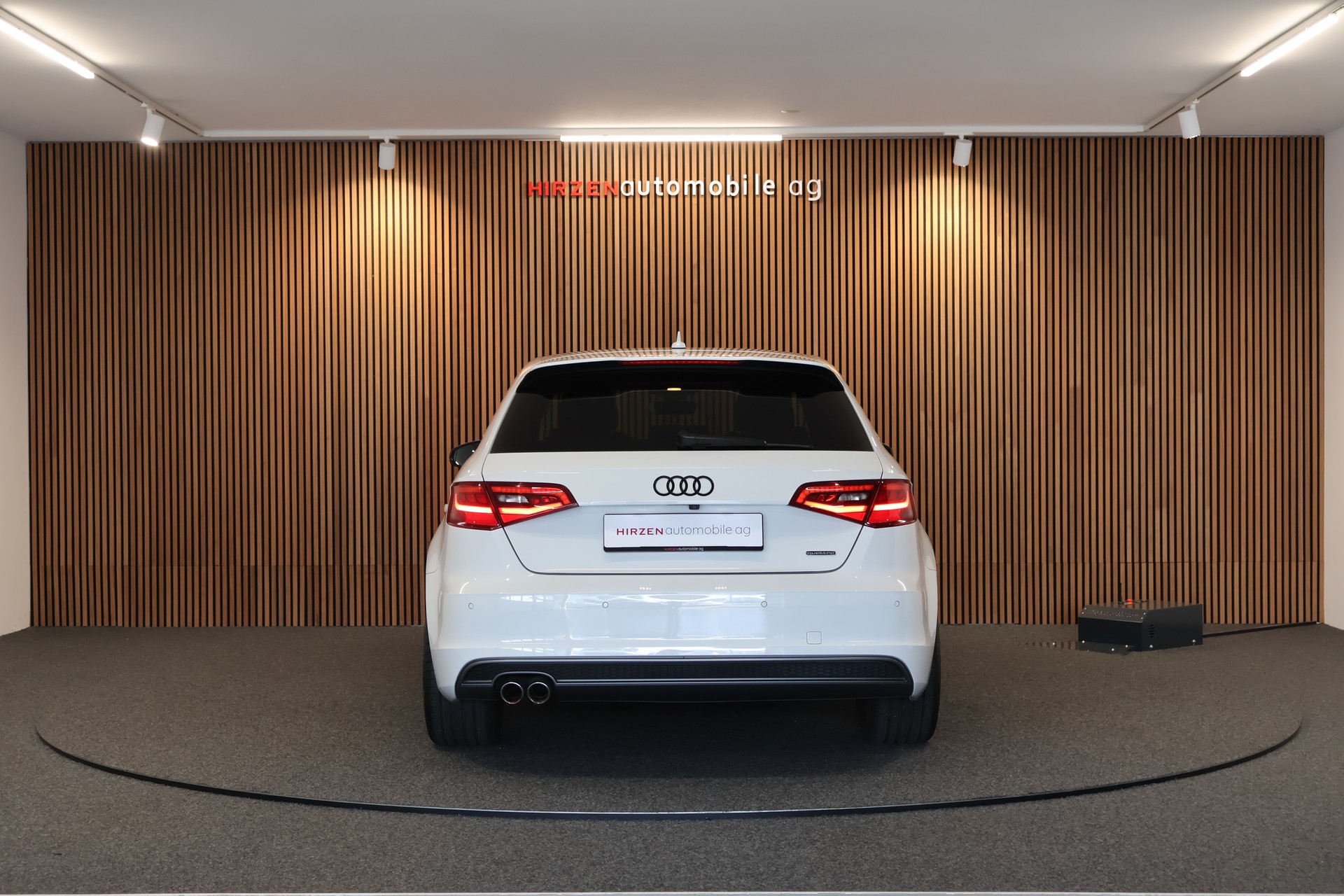 AUDI A3 Sportback 2.0 TDI S-Line quattro S-tronic-image-3