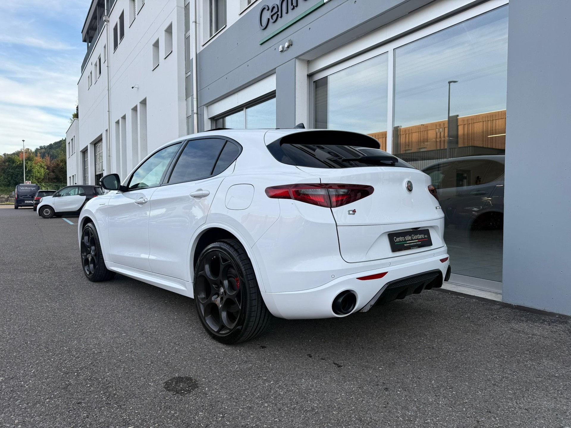 ALFA ROMEO Stelvio 2.0 280PS Veloce Premium 21 Zoll Sky Q4-image-5
