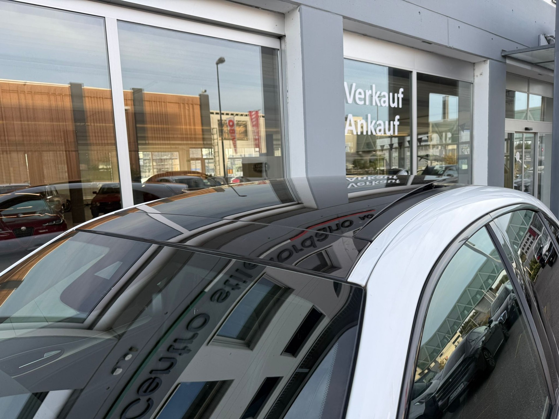 ALFA ROMEO Stelvio 2.0 280PS Veloce Premium 21 Zoll Sky Q4-image-8