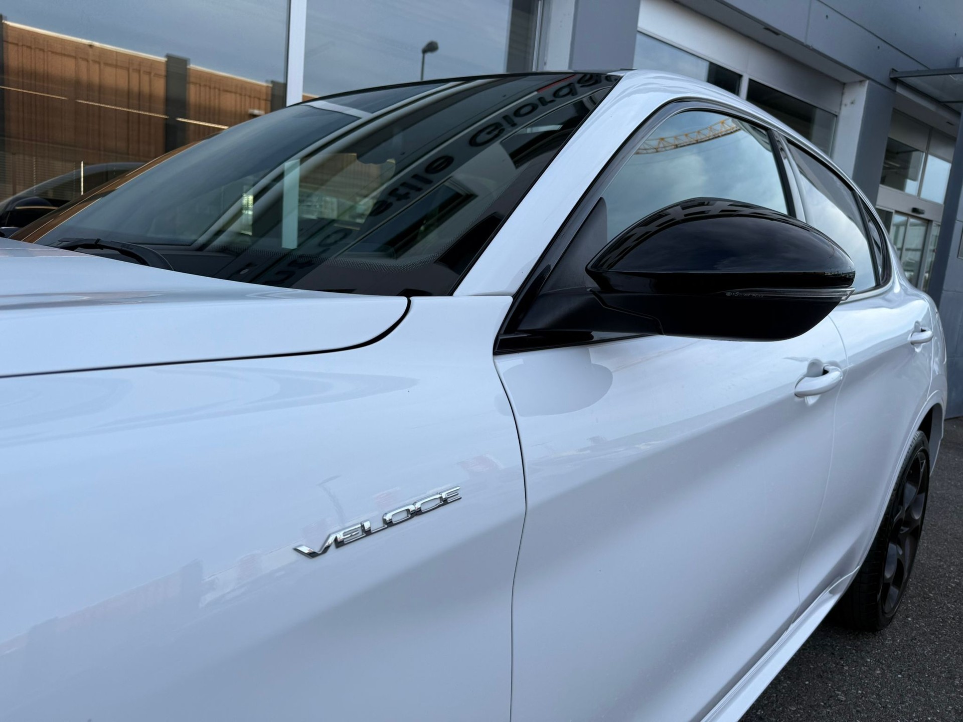ALFA ROMEO Stelvio 2.0 280PS Veloce Premium 21 Zoll Sky Q4-image-7