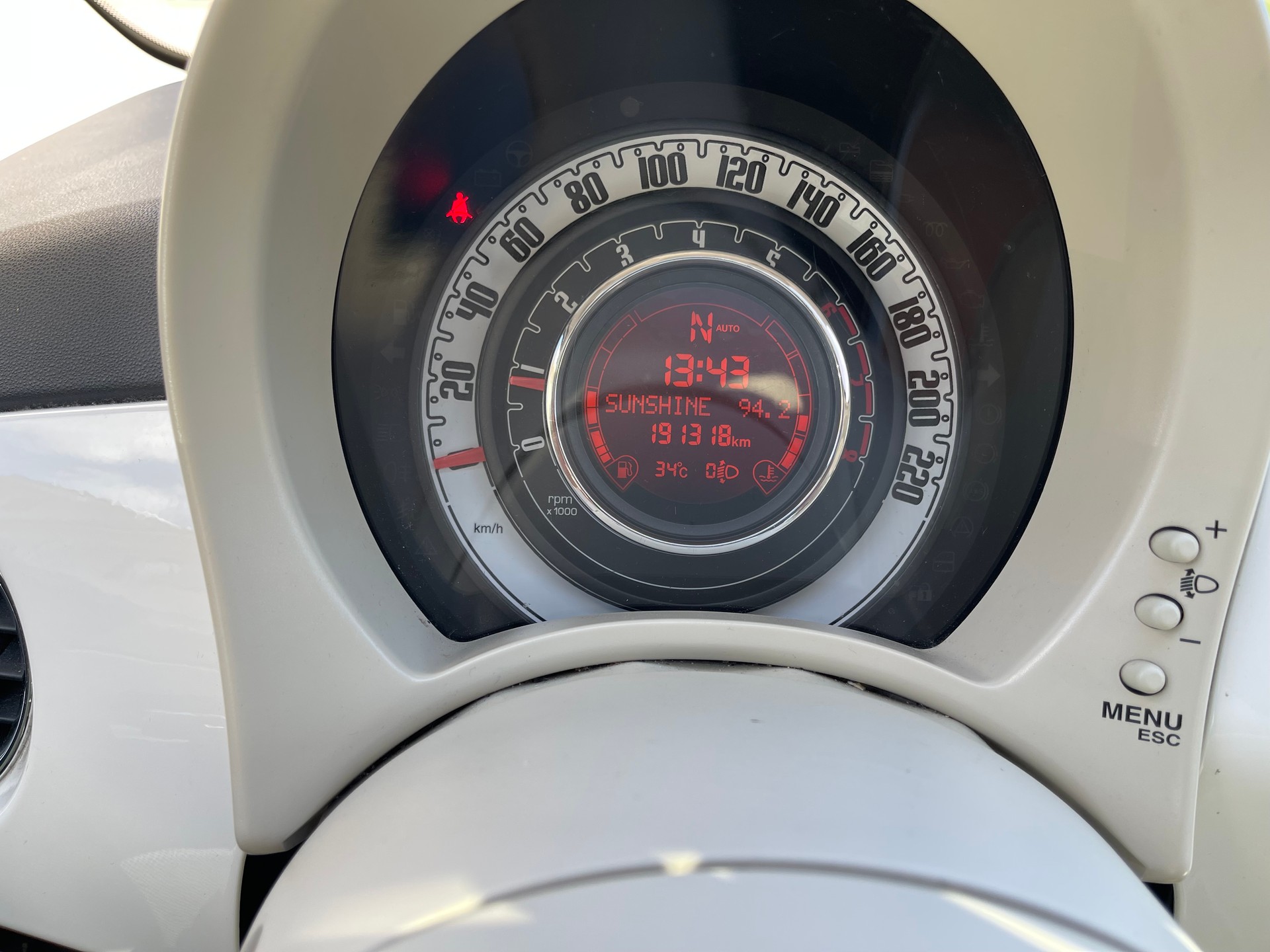 FIAT 500 1.4 16V Lounge Dualogic-image-11