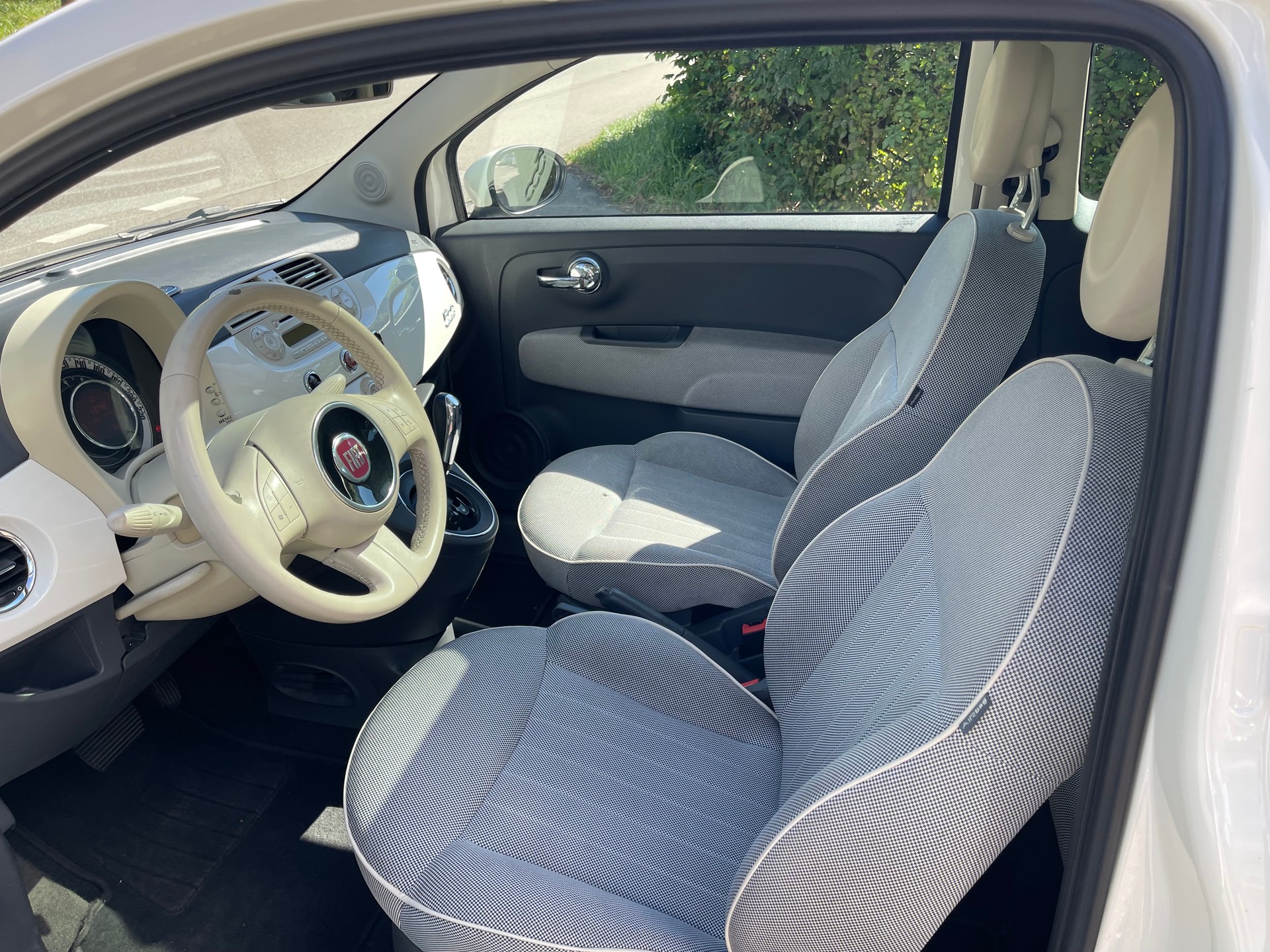FIAT 500 1.4 16V Lounge Dualogic-image-6